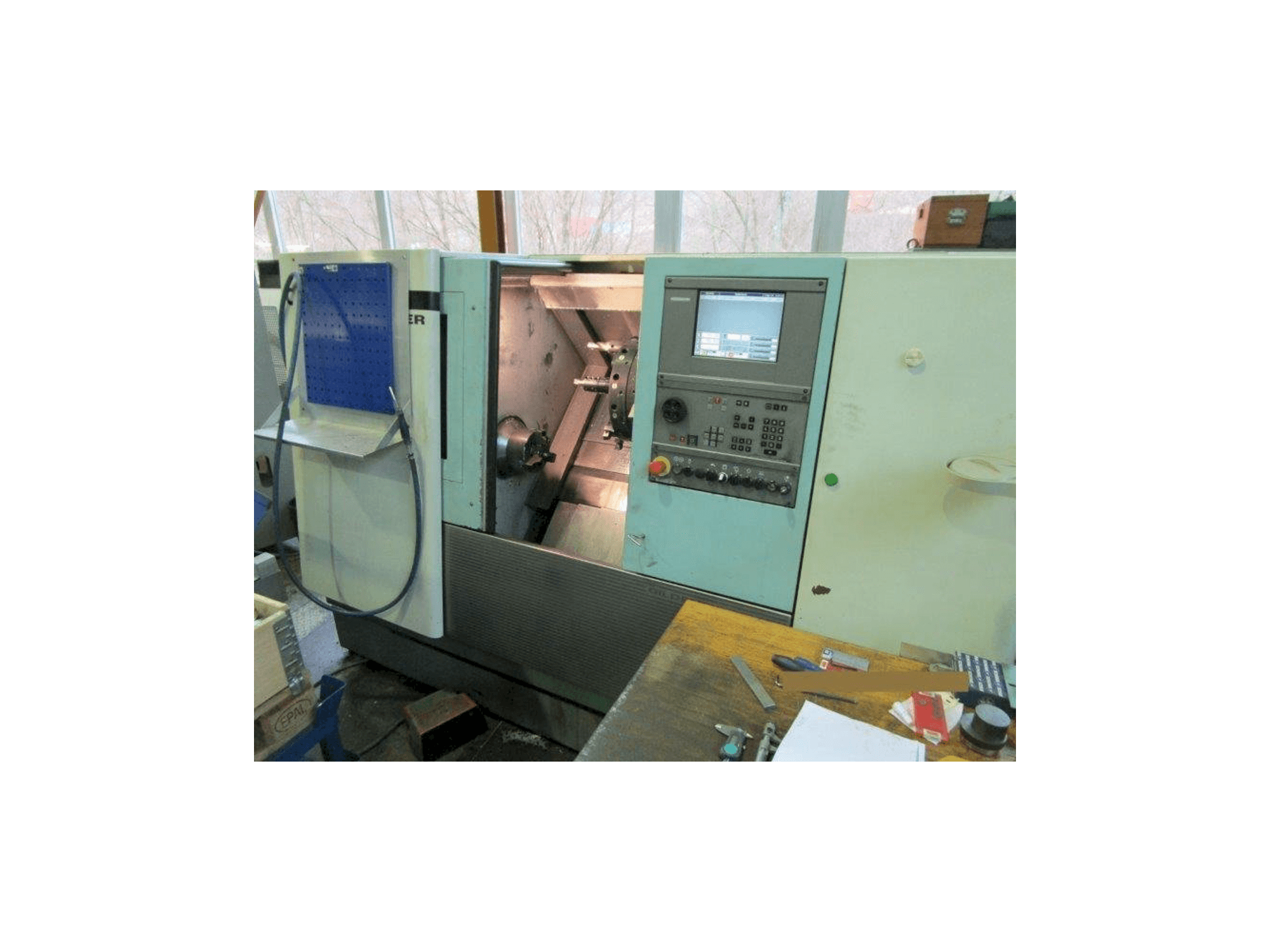 Widok z przodu maszyny Gildemeister CTX 310 V3