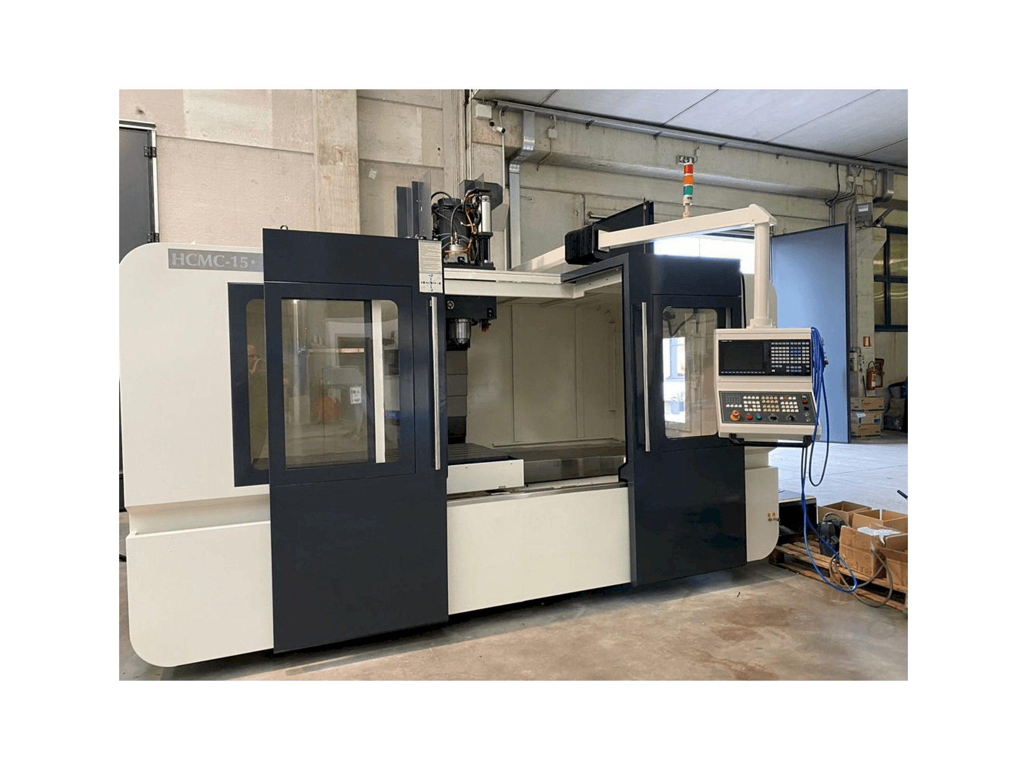 Widok z przodu maszyny Hartford HCMC-15