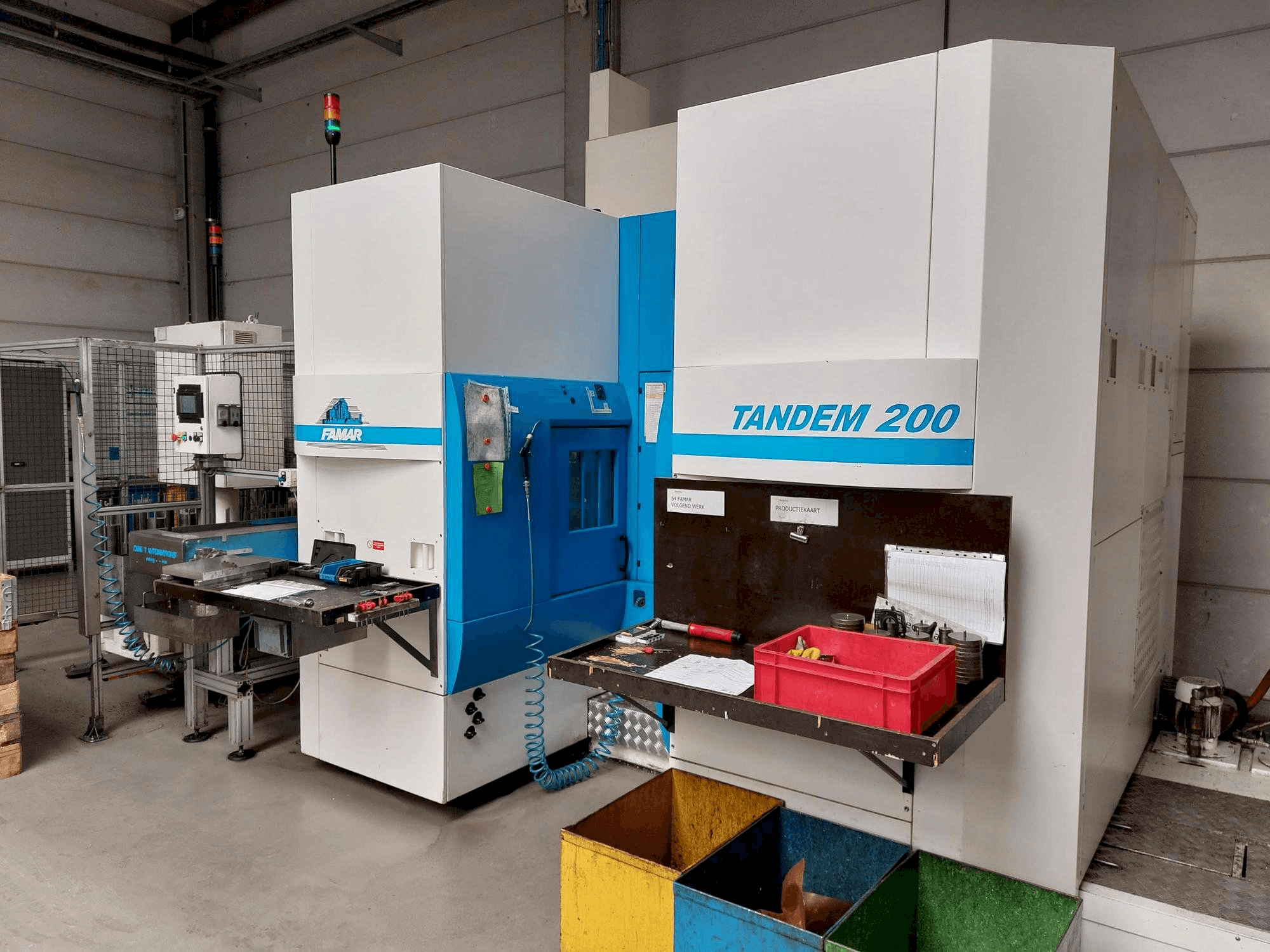 Widok z przodu maszyny Famar Tandem 200