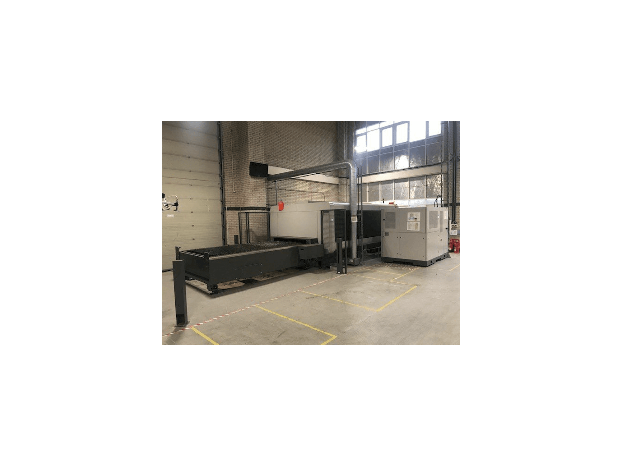 Widok z przodu maszyny Bystronic BySprint Fiber 3015