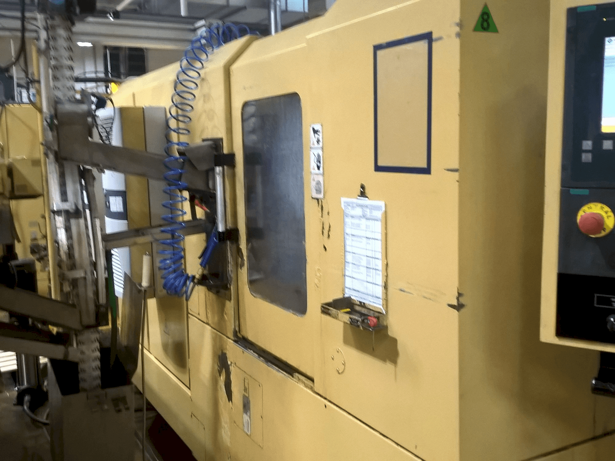 Widok prawej strony maszyny TAJMAC-ZPS SAL 100/4