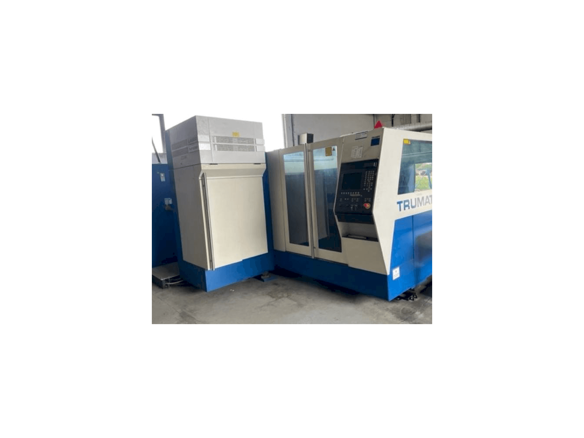 Widok z przodu maszyny TRUMPF Trumatic L3050