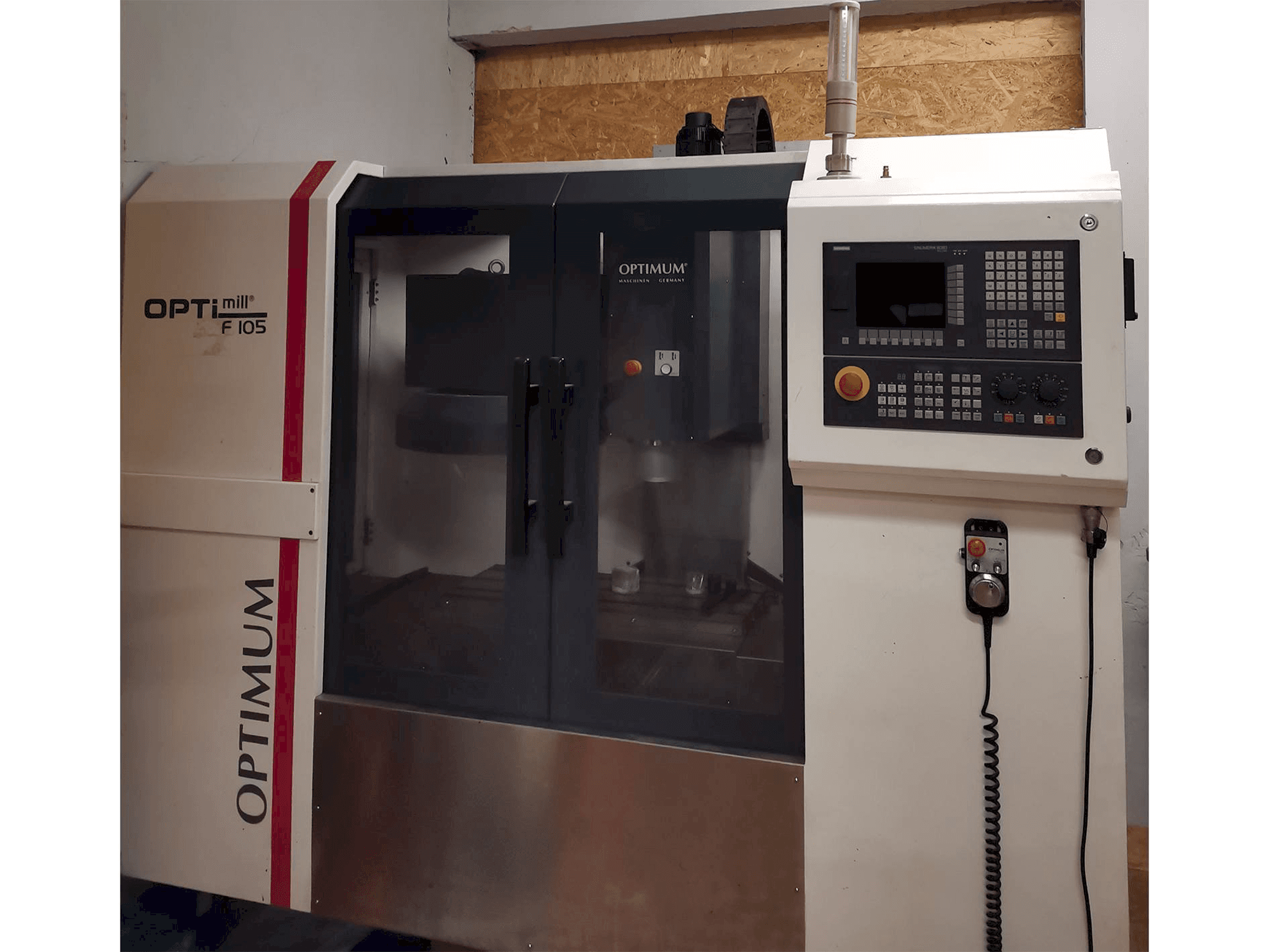 Widok z przodu maszyny Optimum F105