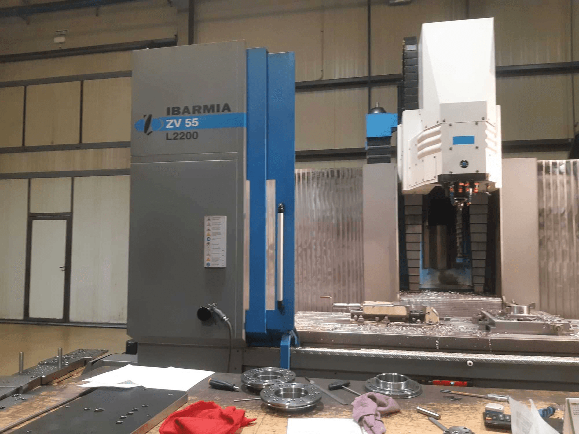 Widok z przodu maszyny IBARMIA ZV55 L2200