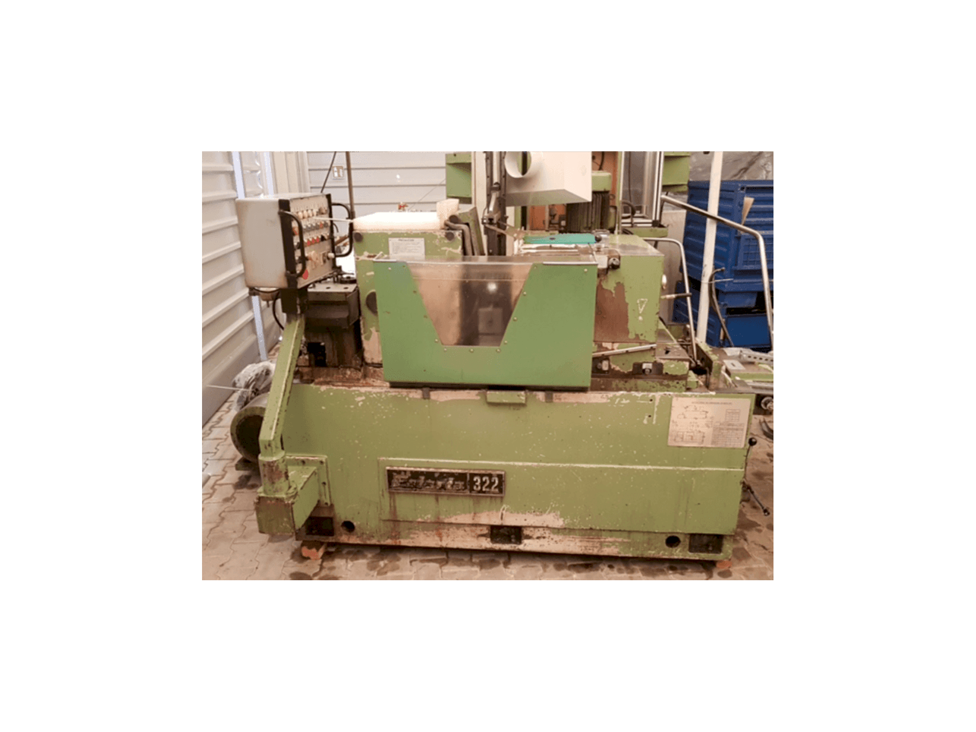 Widok z przodu maszyny Estarta 322