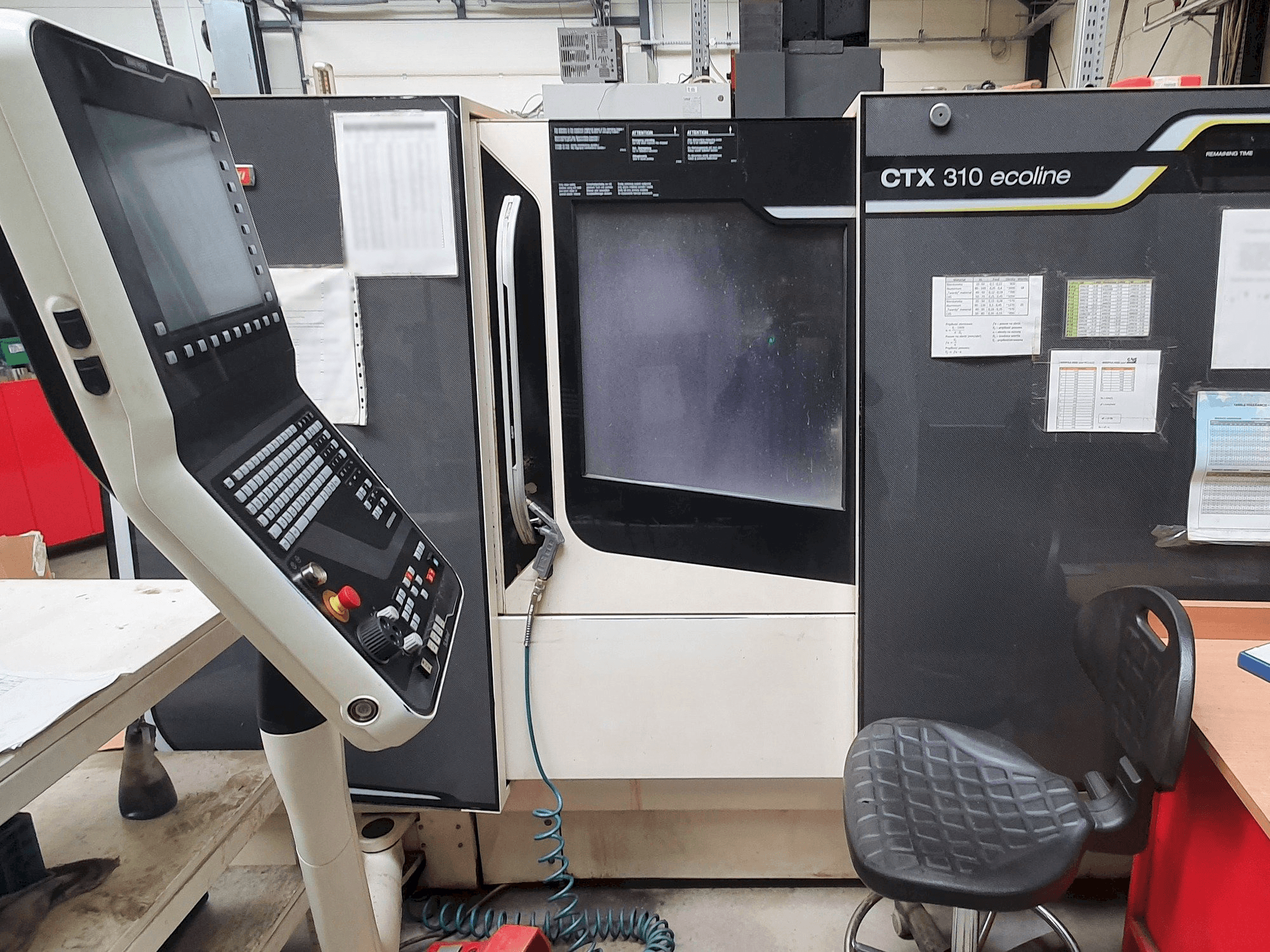 Widok z przodu maszyny DMG MORI SEIKI CTX