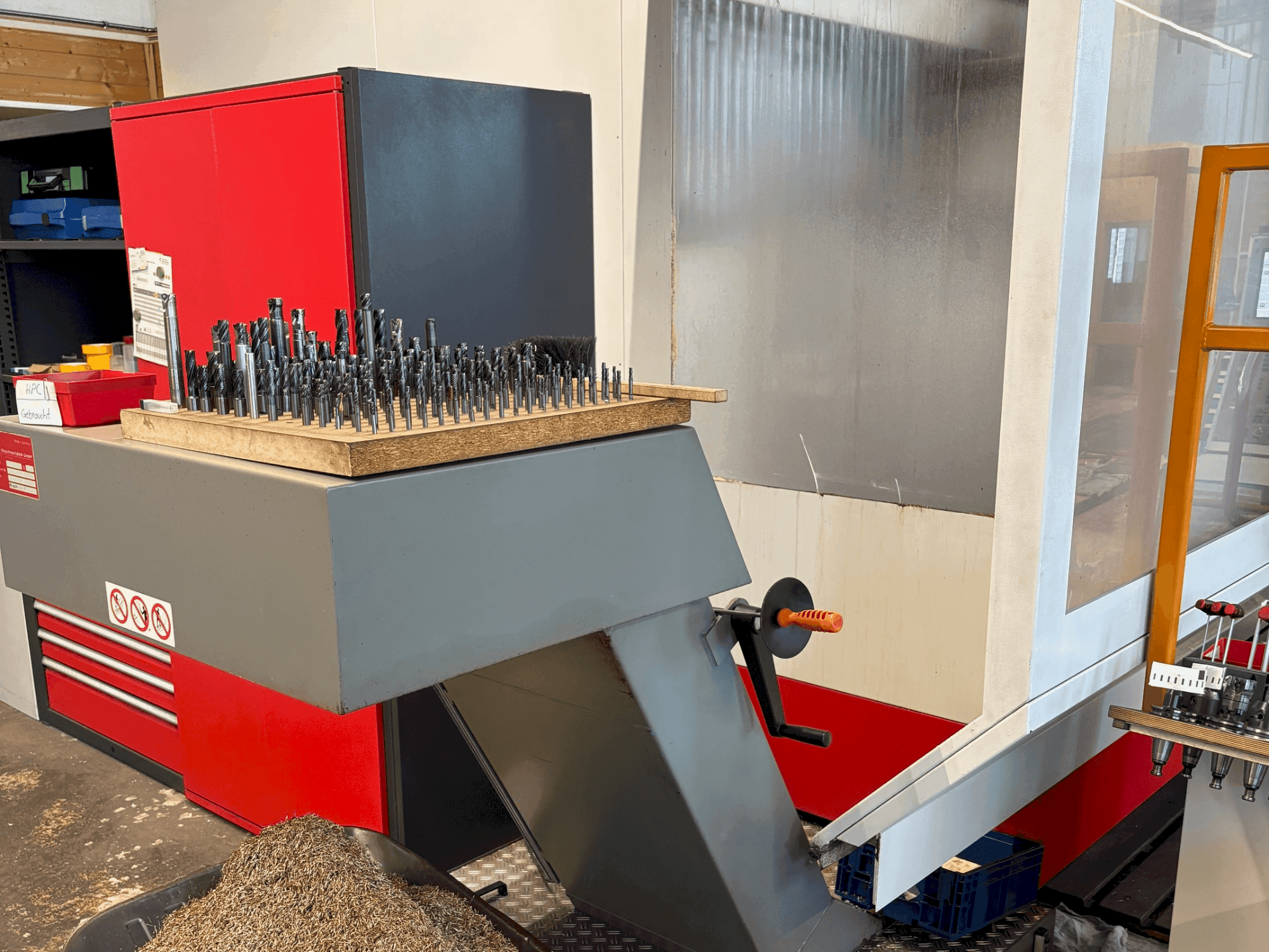 Widok z przodu maszyny HERMLE U1130