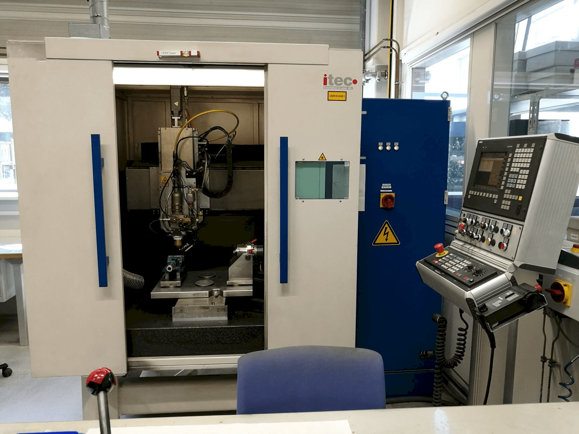 Widok z przodu maszyny ITEC vmaxS