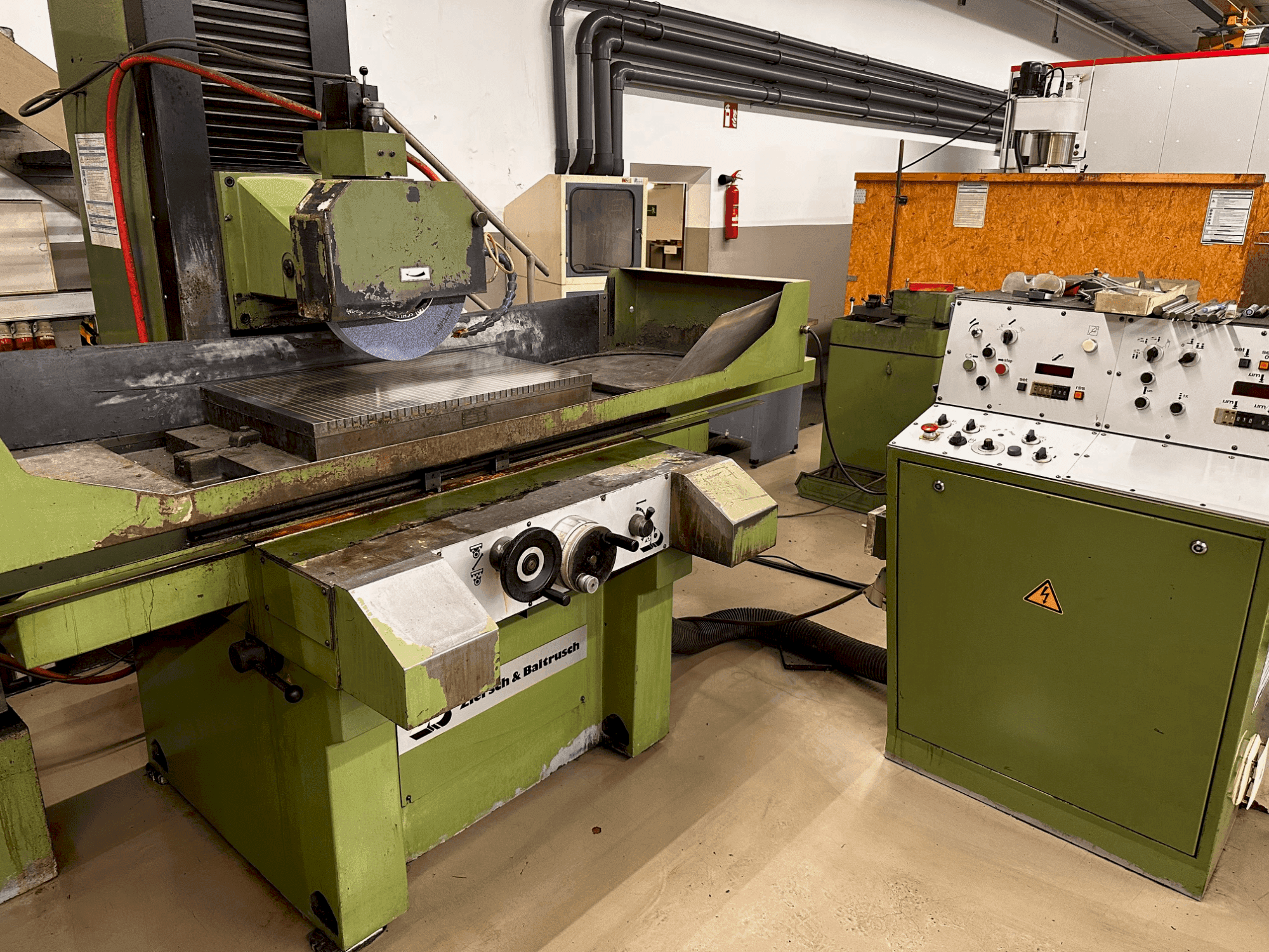 Widok z przodu maszyny Zirsch & Baltrusch n/a