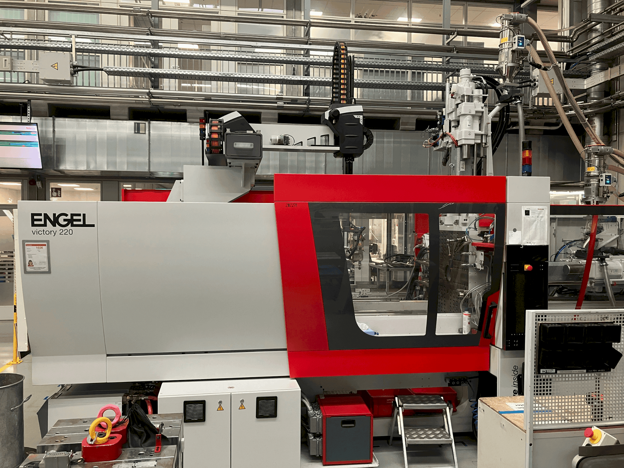 Widok z przodu maszyny Engel victory 500H/200V/220 combi