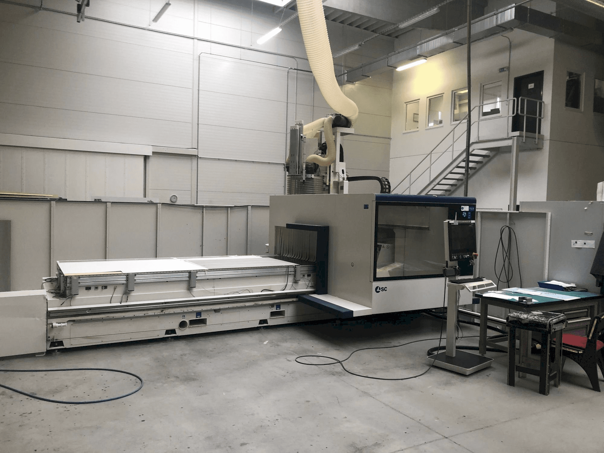 Widok z przodu maszyny SCM ACCORD 50 FX-M