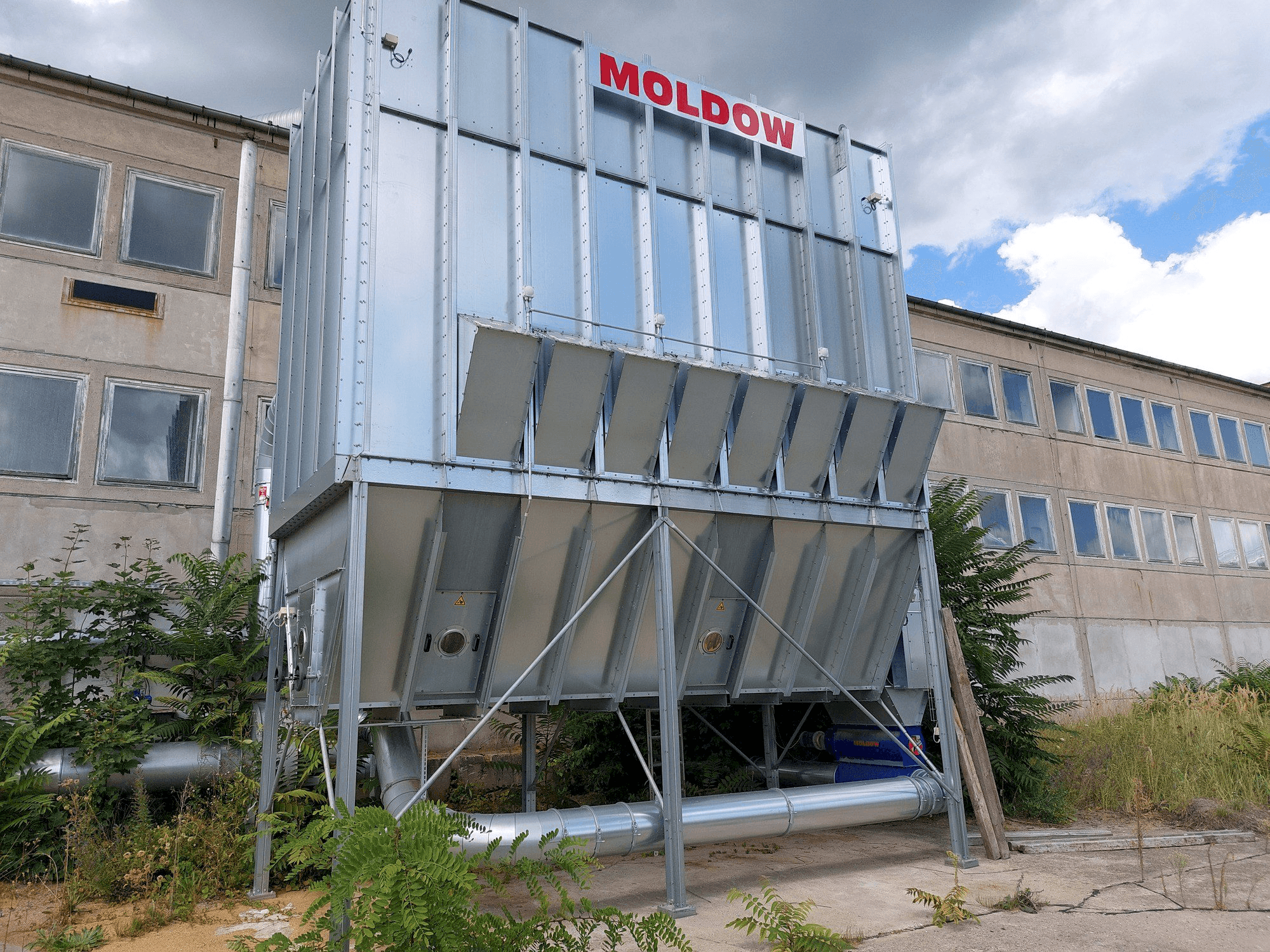 Widok z przodu maszyny MOLDOW MHL Casing EXP