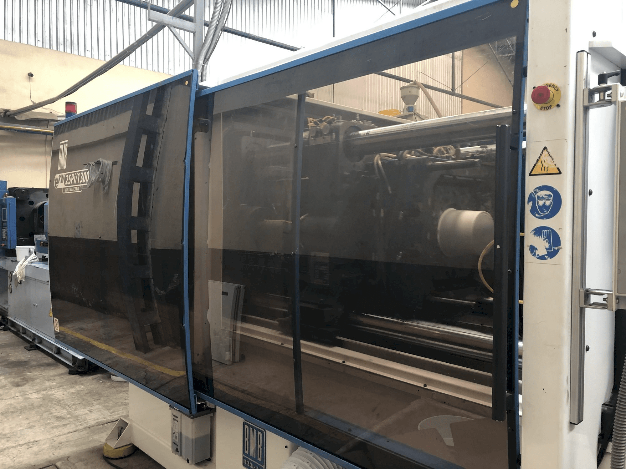 Widok z lewej maszyny BMB eKW 25 Pi/1300