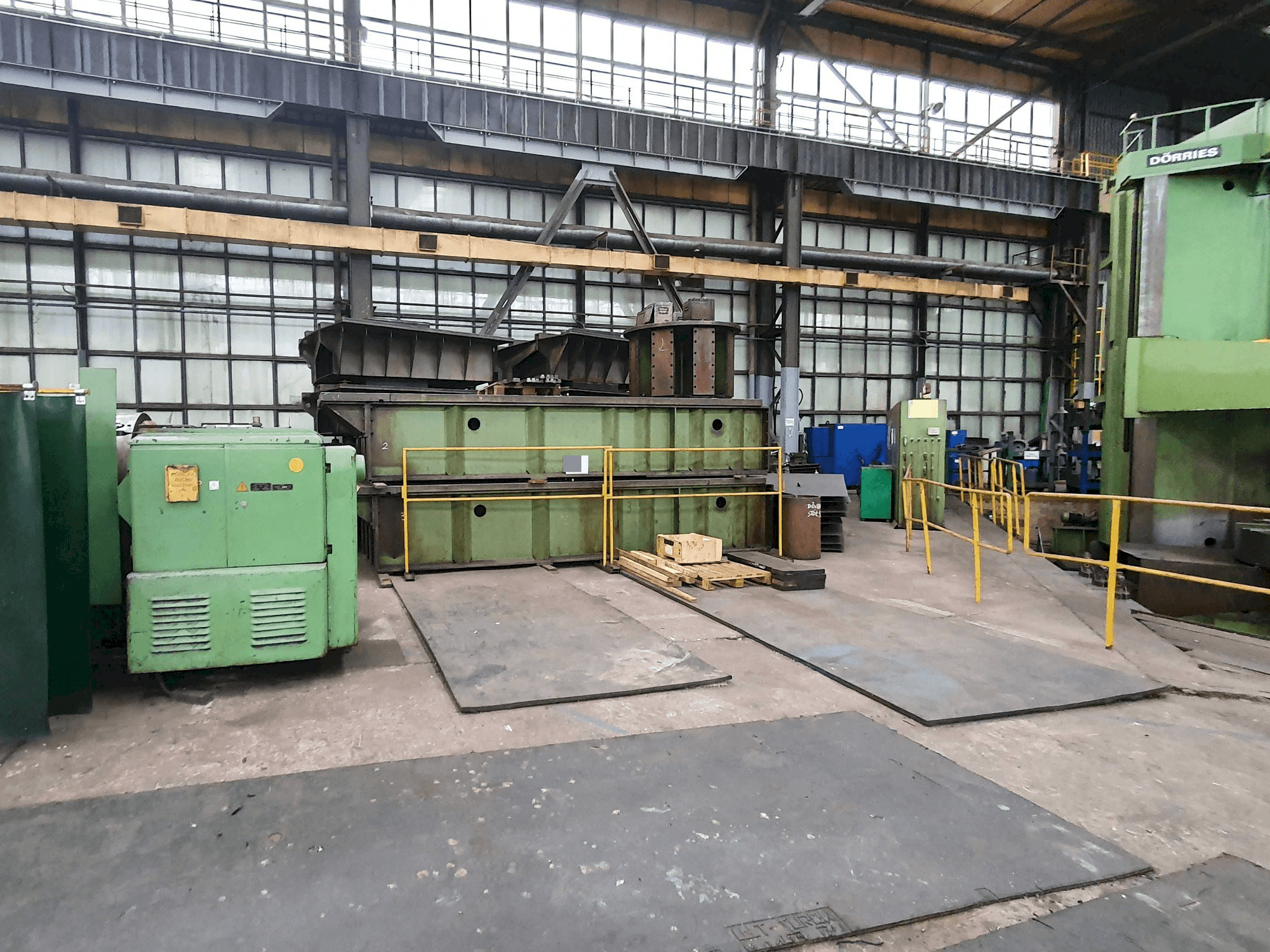 Widok z przodu maszyny DOERRIES CTE 500-V13