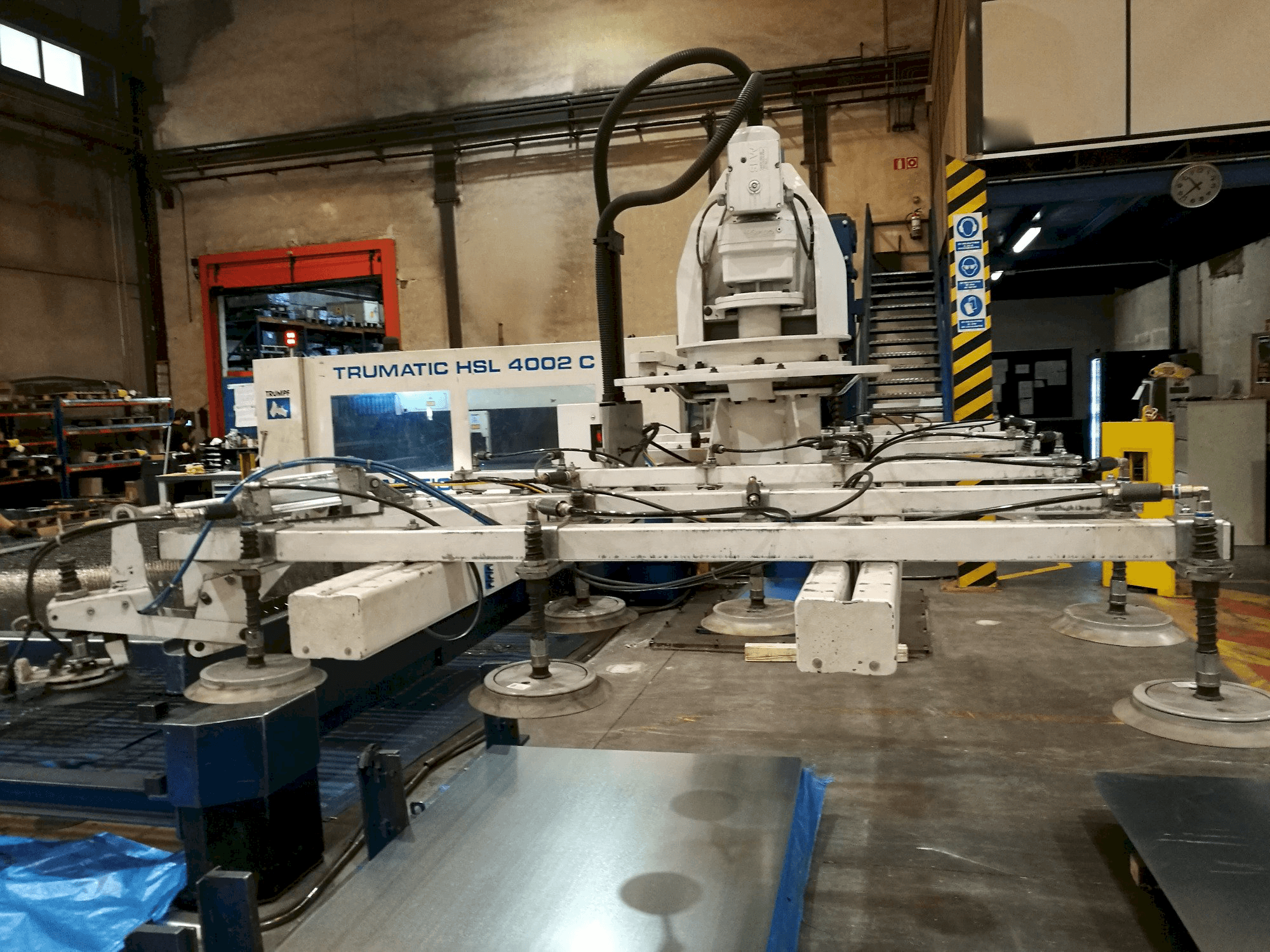 Widok z przodu maszyny Trumpf TRUMATIC HSL 4002 C