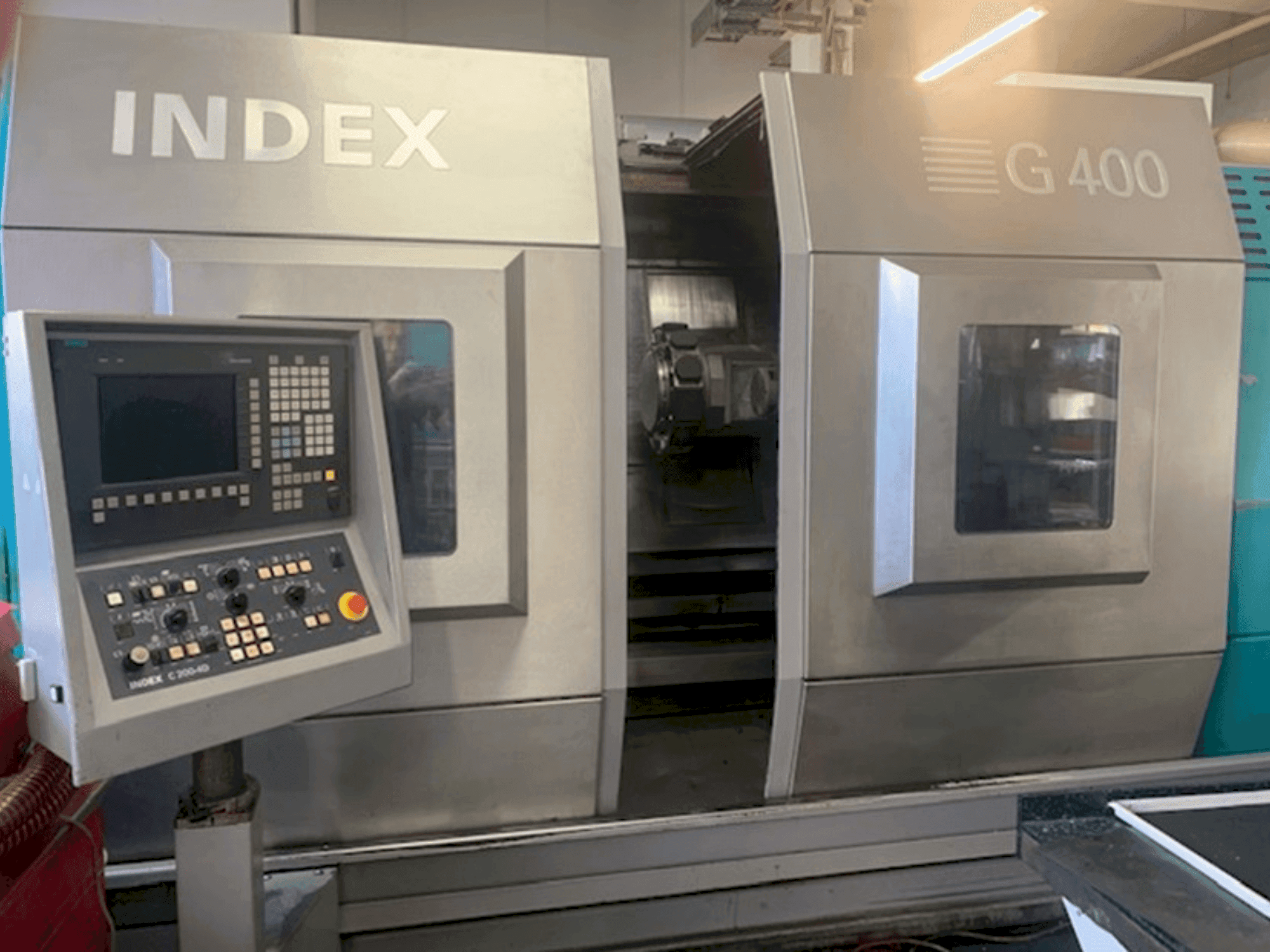 Widok z przodu maszyny Index G400