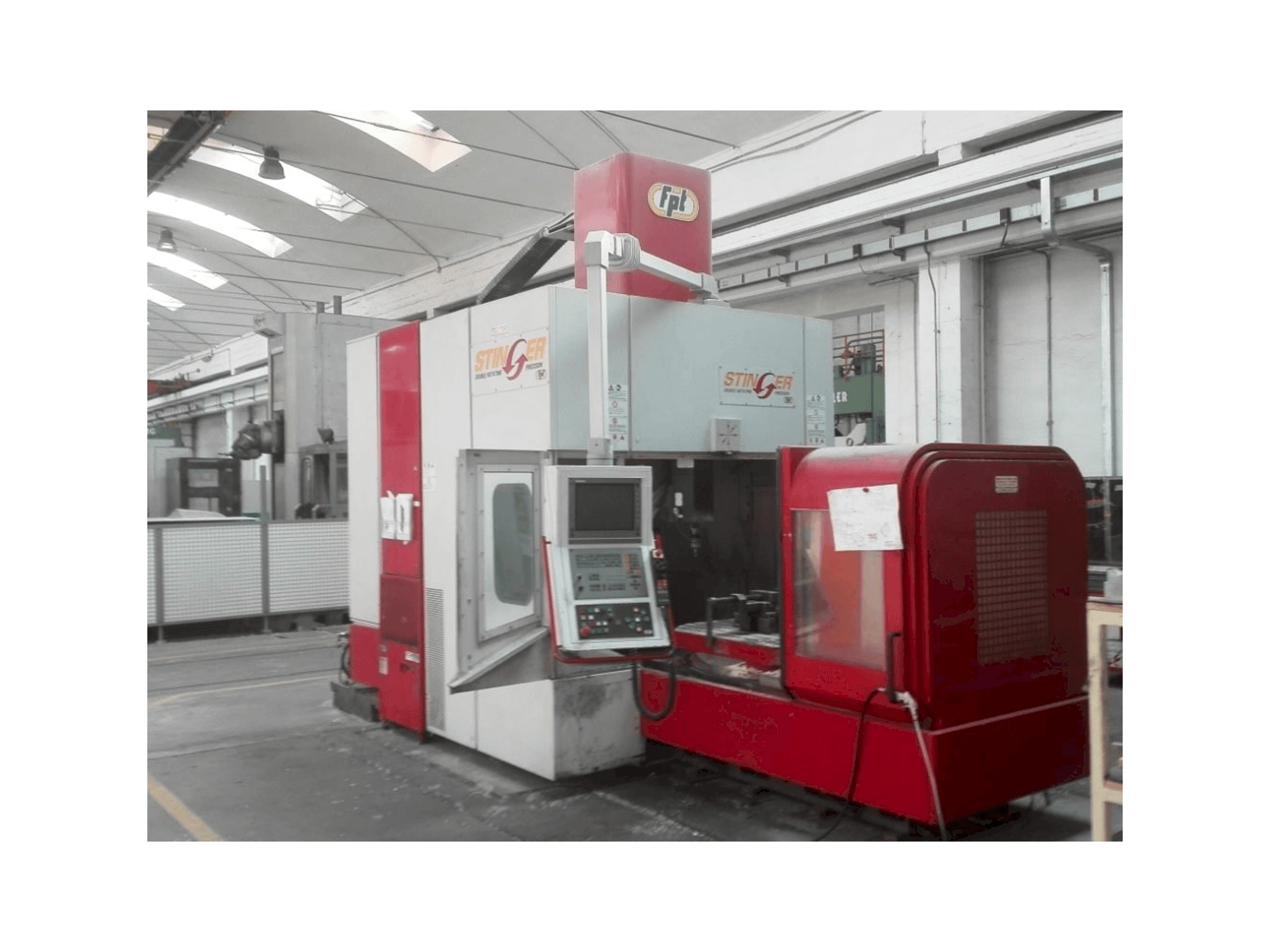 Widok z przodu maszyny FPT Stinger