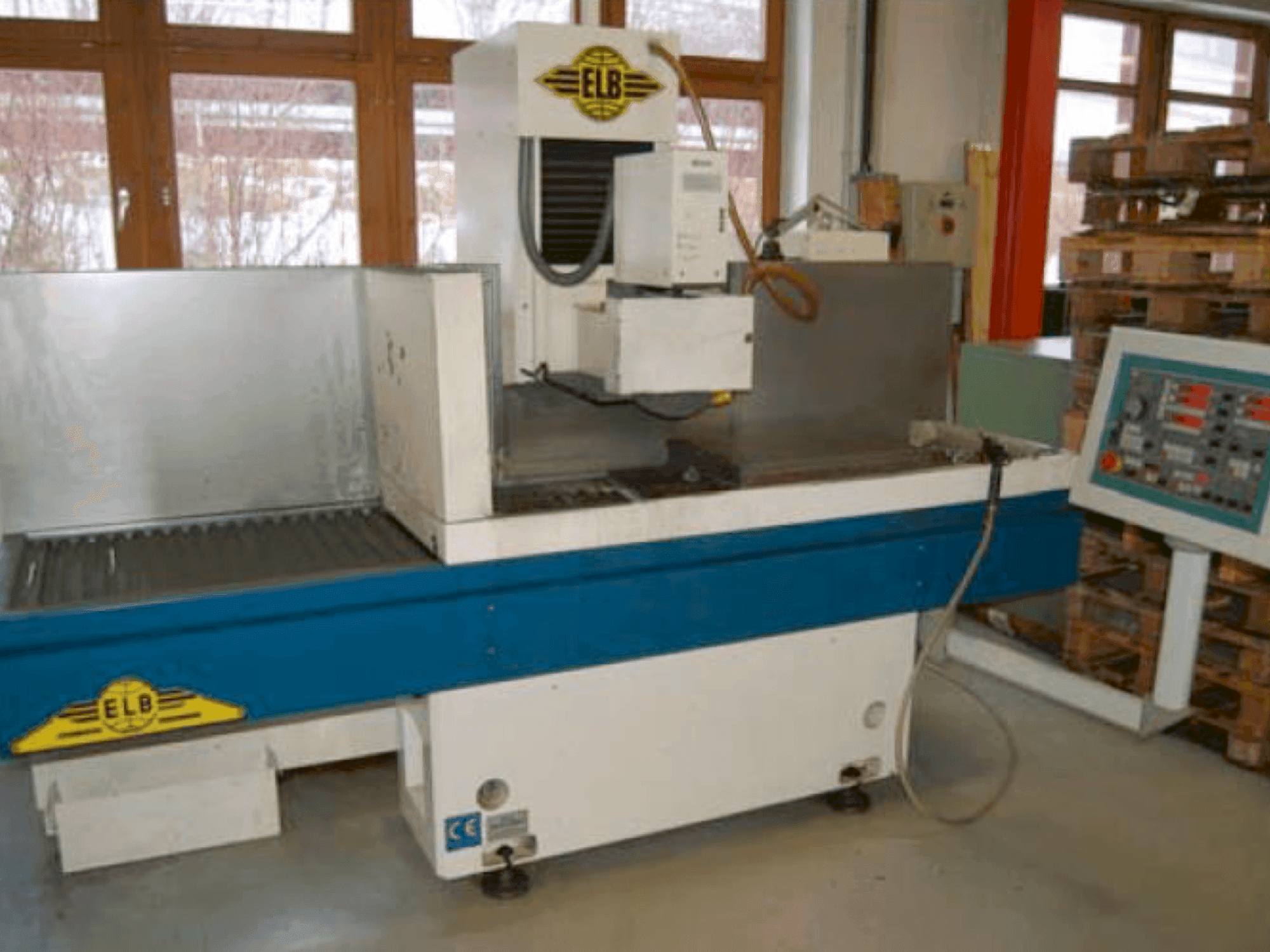 Widok z przodu maszyny ELB Perfekt 6 SPS