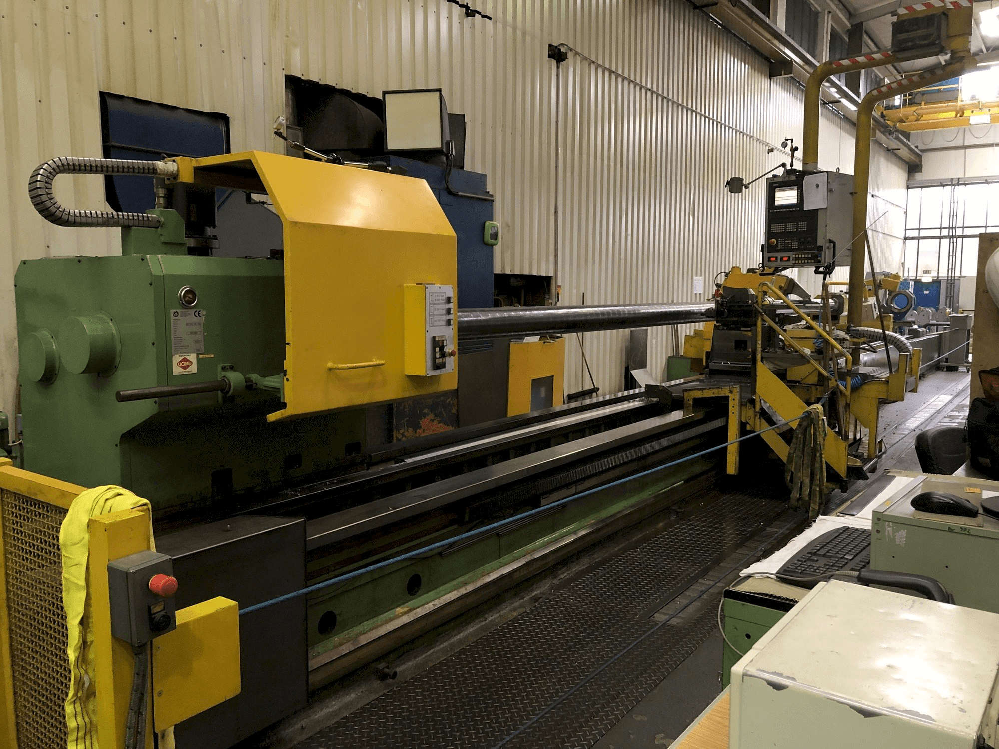 Widok z przodu maszyny Tacchi Giacomo HD3 SERIE 105 L CNC