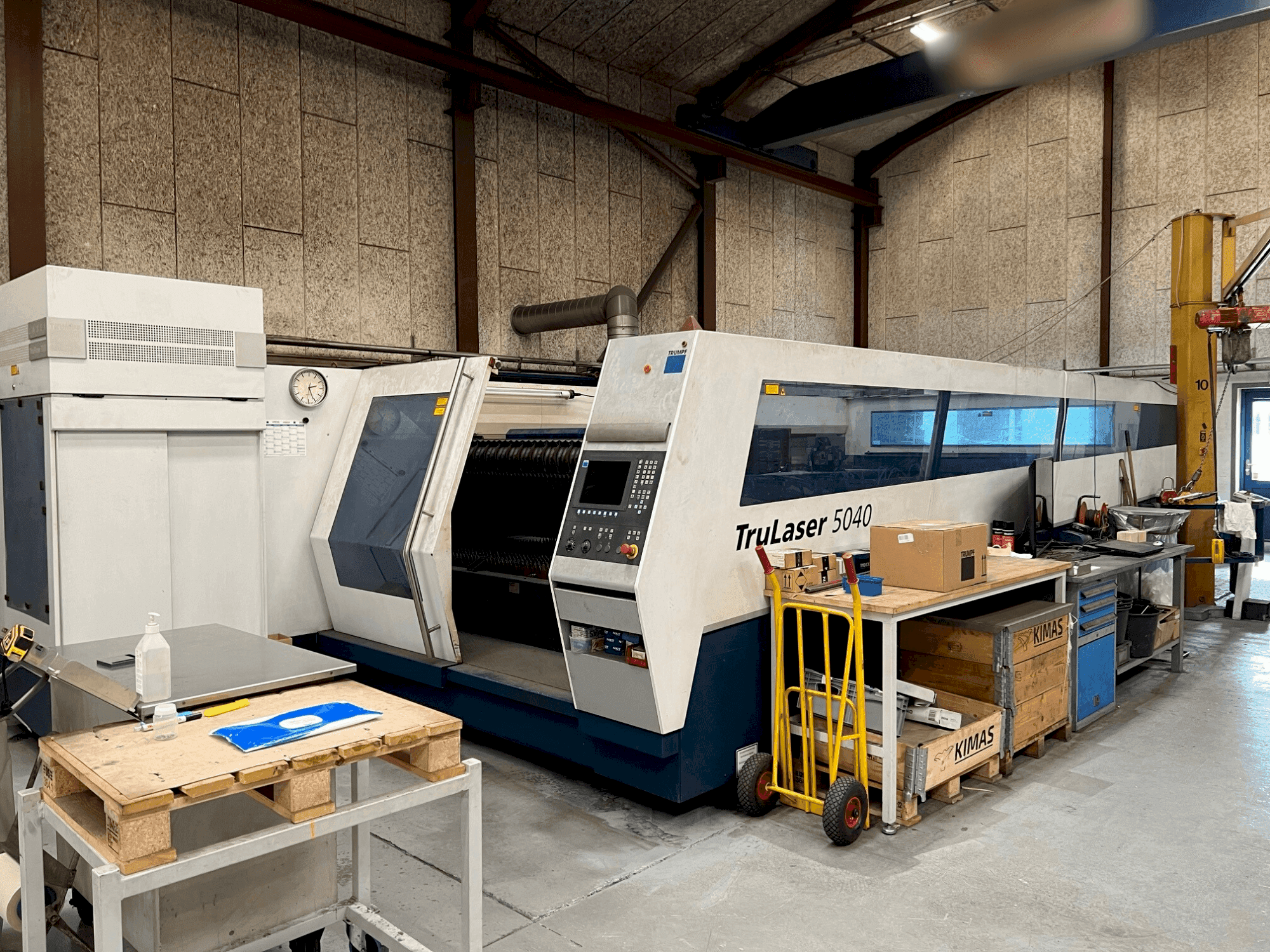 Widok z przodu maszyny TRUMPF TruLaser 5040