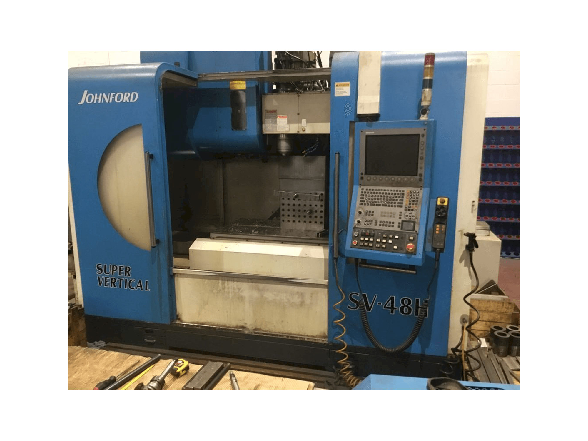 Widok z przodu maszyny Johnford SV-48H