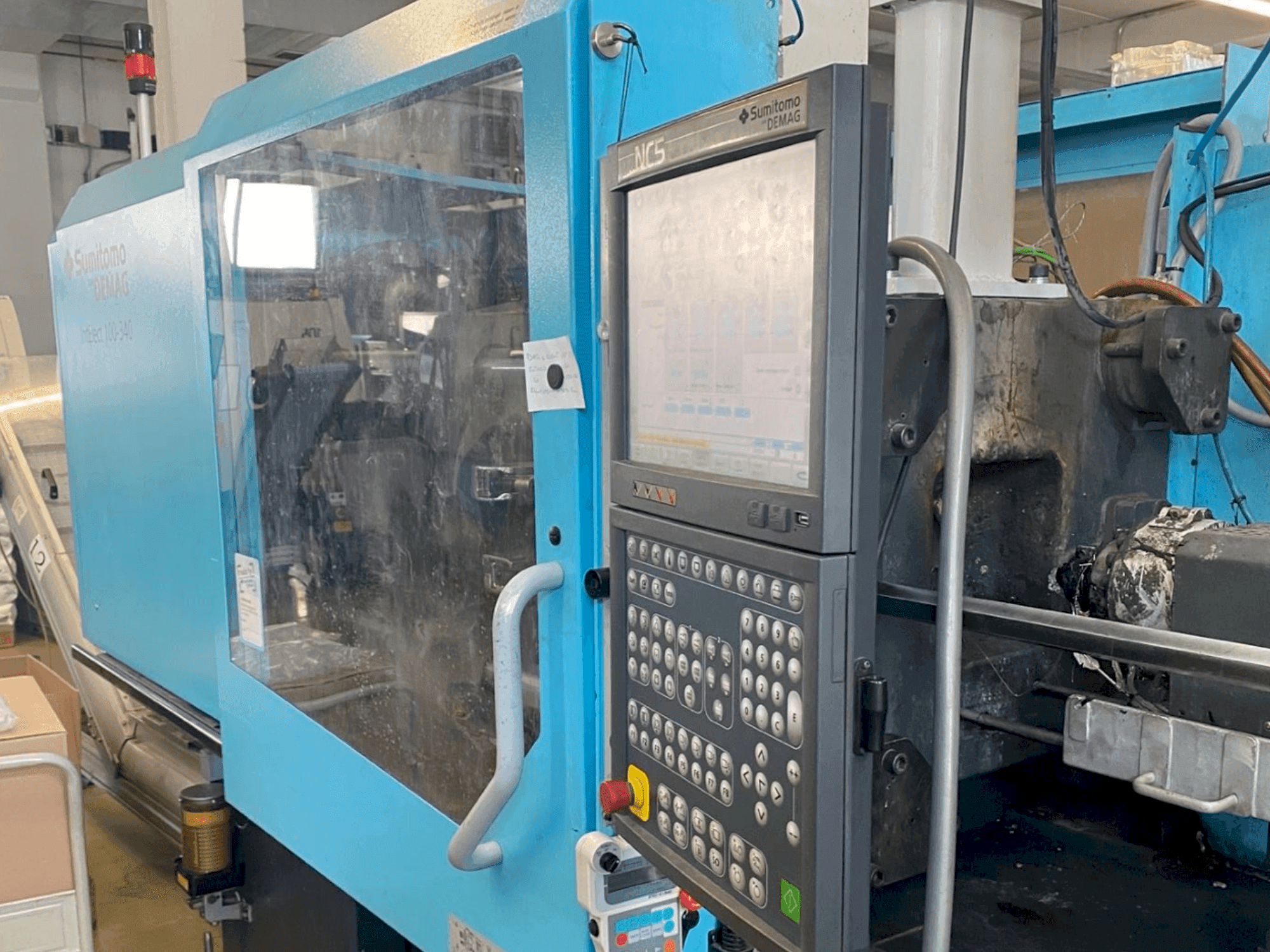 Widok z przodu maszyny DEMAG IntElect 100/470-340 Smart