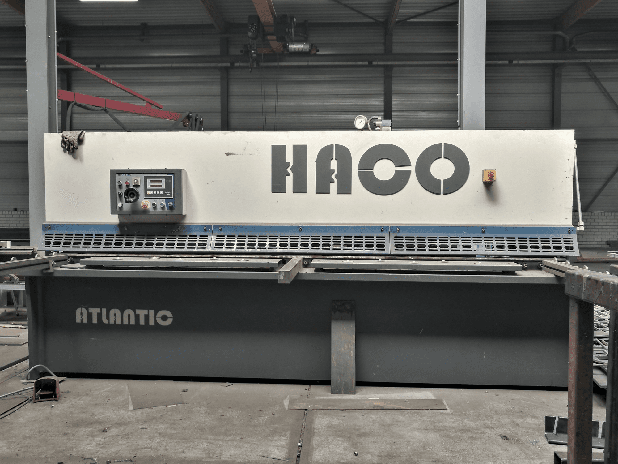 Widok z przodu maszyny HACO ATS 3206