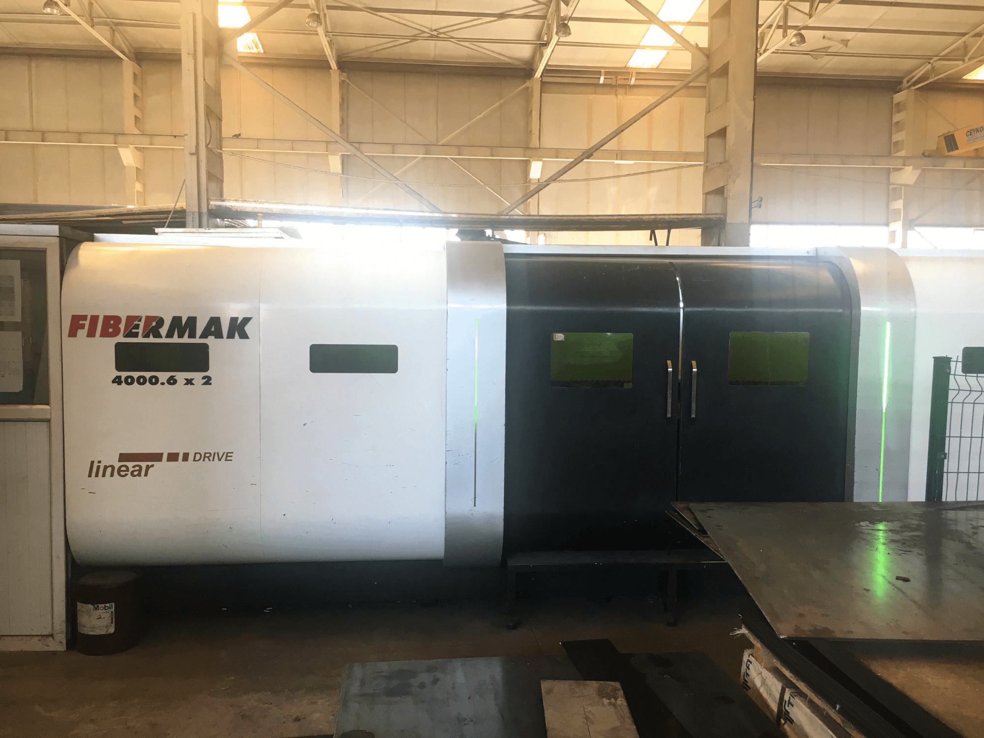 Widok z przodu maszyny ERMAKSAN EFB 4000 6x2