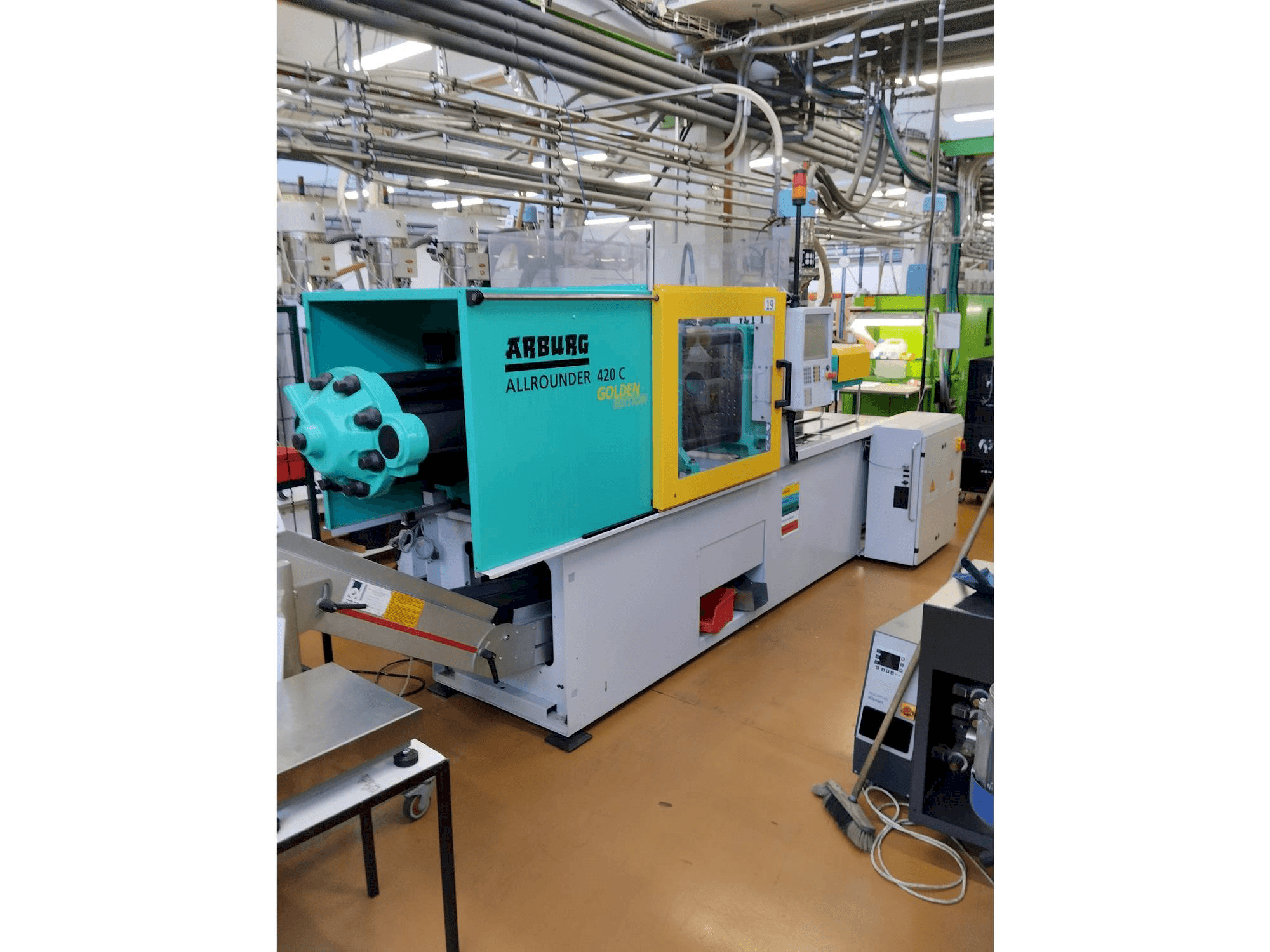 Widok z przodu maszyny Arburg Allrounder 420 C 1000-290