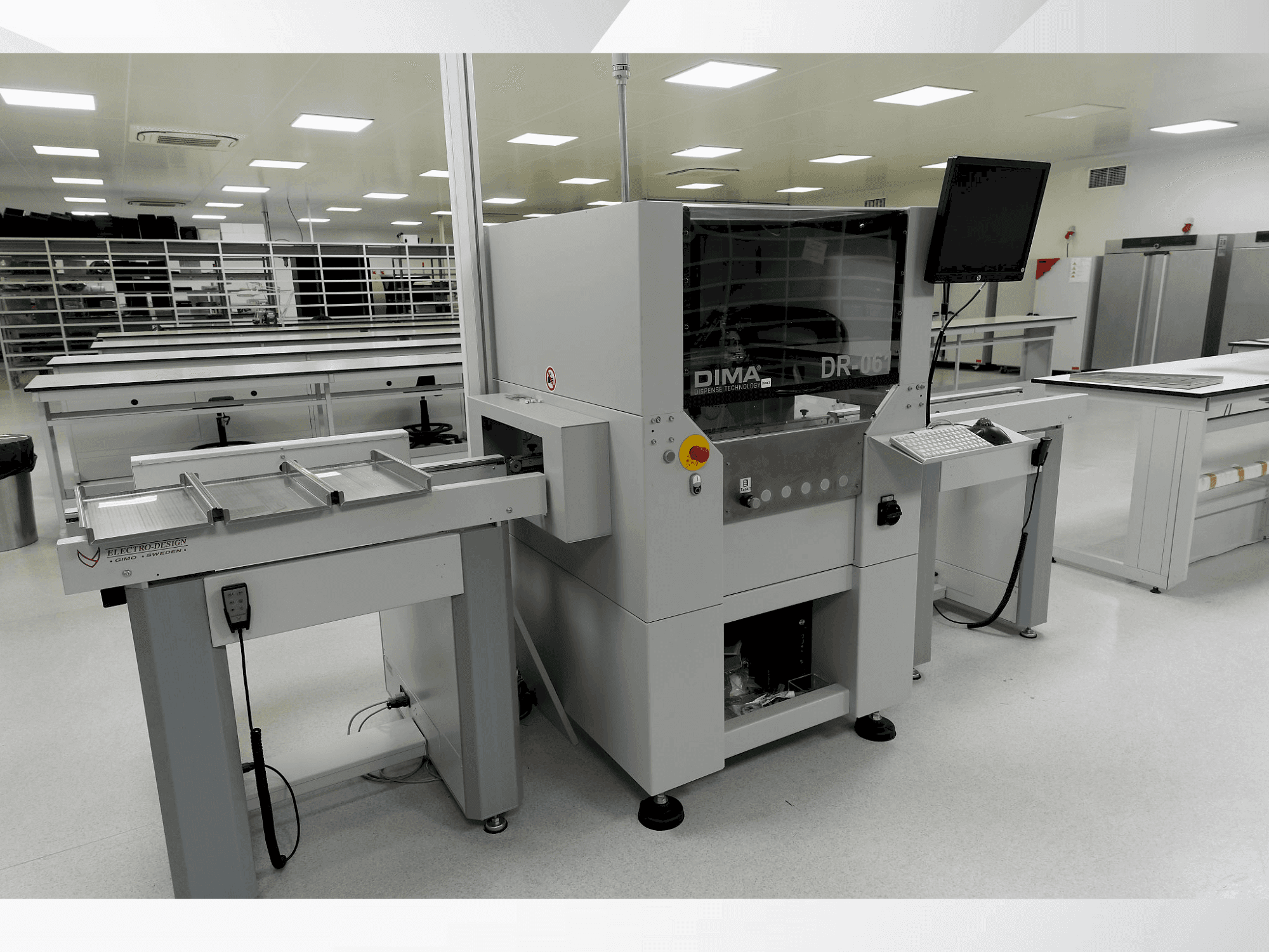 Widok z przodu maszyny DIMA DR-061