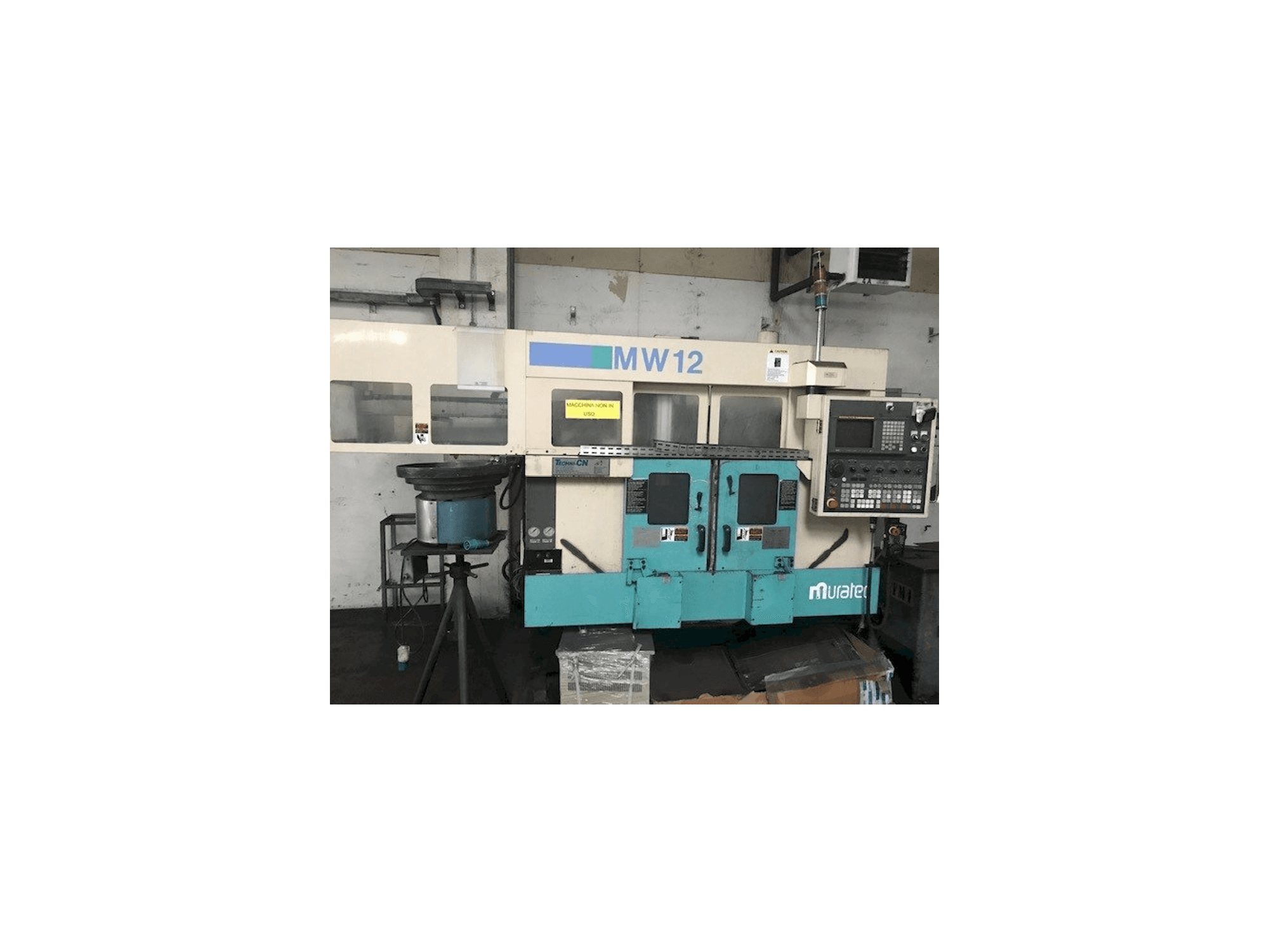 Widok z przodu maszyny Muratec MW 12 CNC