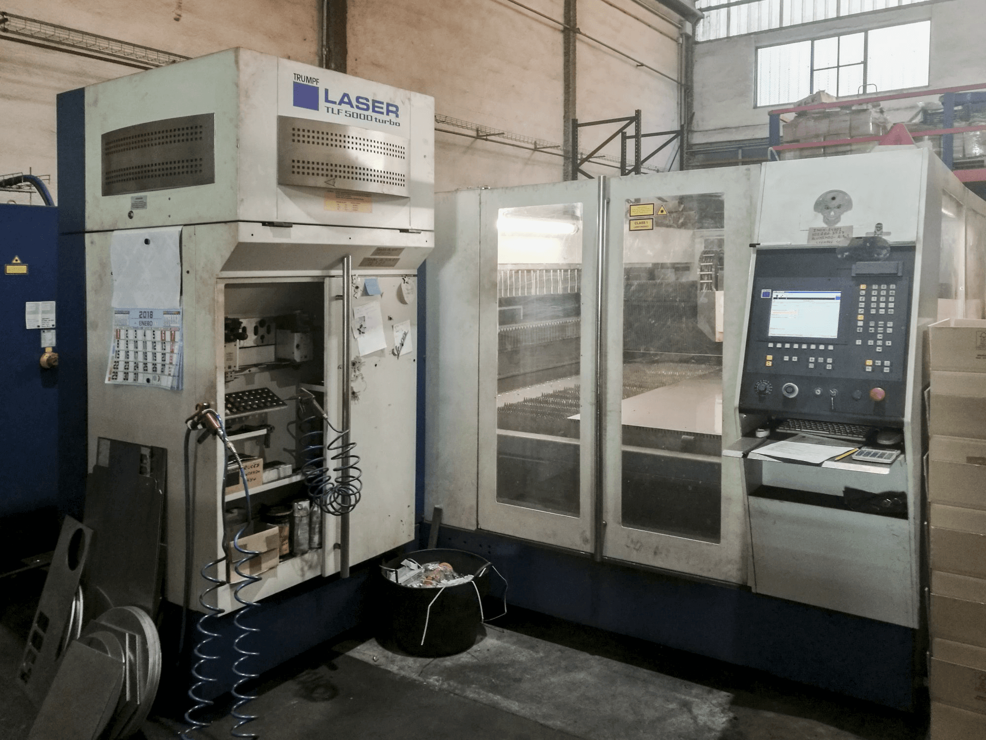 Widok z przodu maszyny Trumpf Trumatic L3050