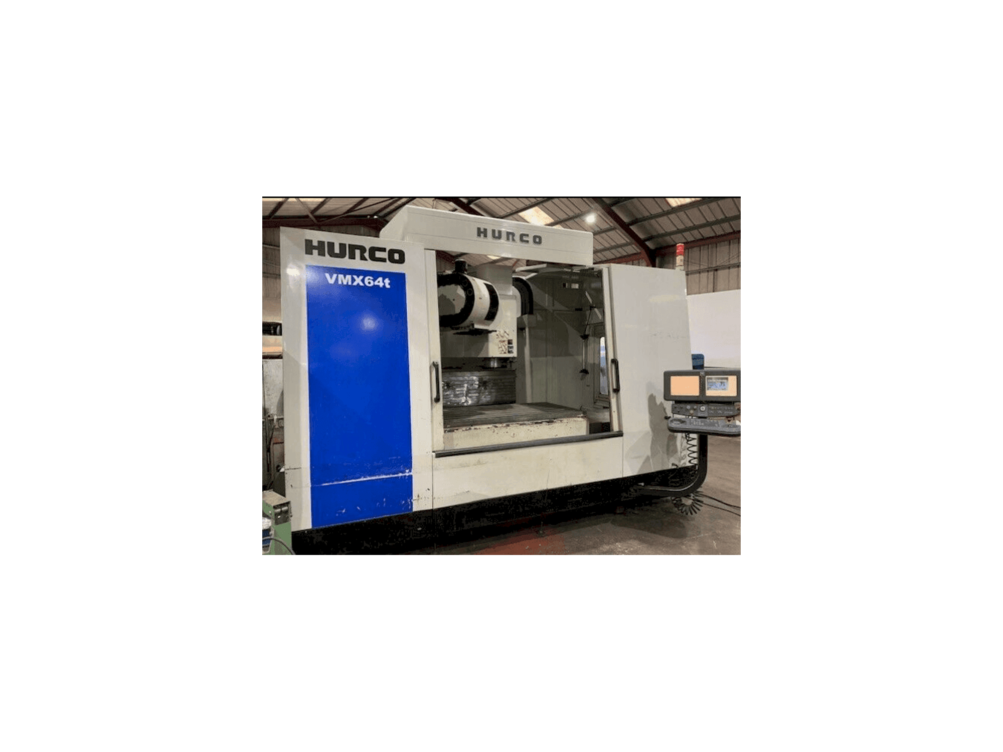 Widok lewej strony maszyny Hurco VMX 64/40T