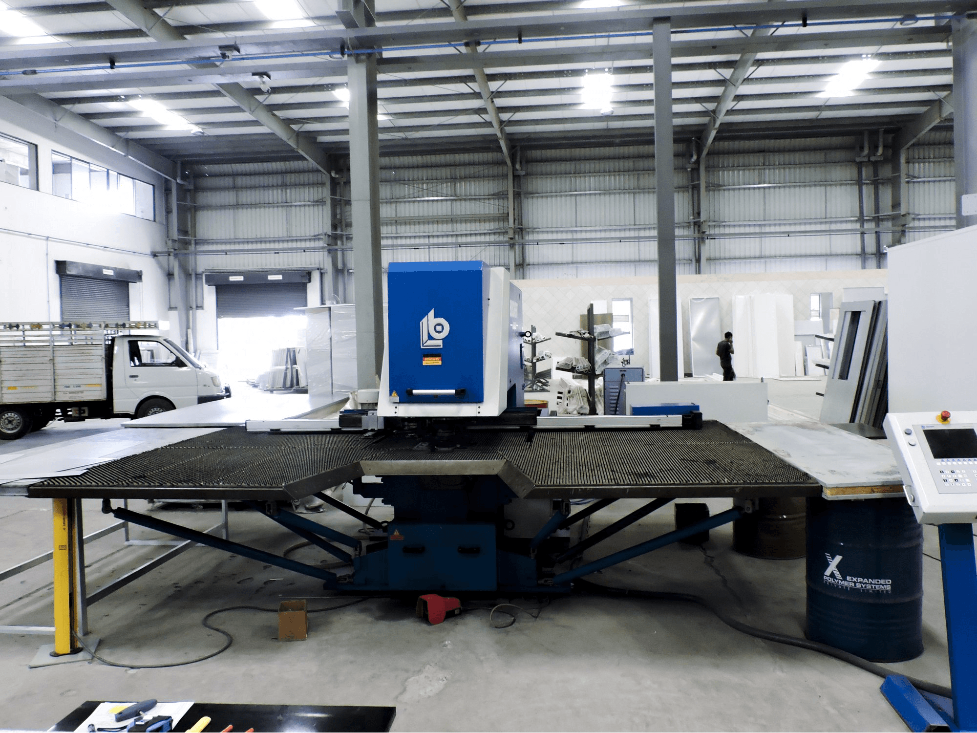 Widok z przodu maszyny Boschert Compact 1250 Rotation