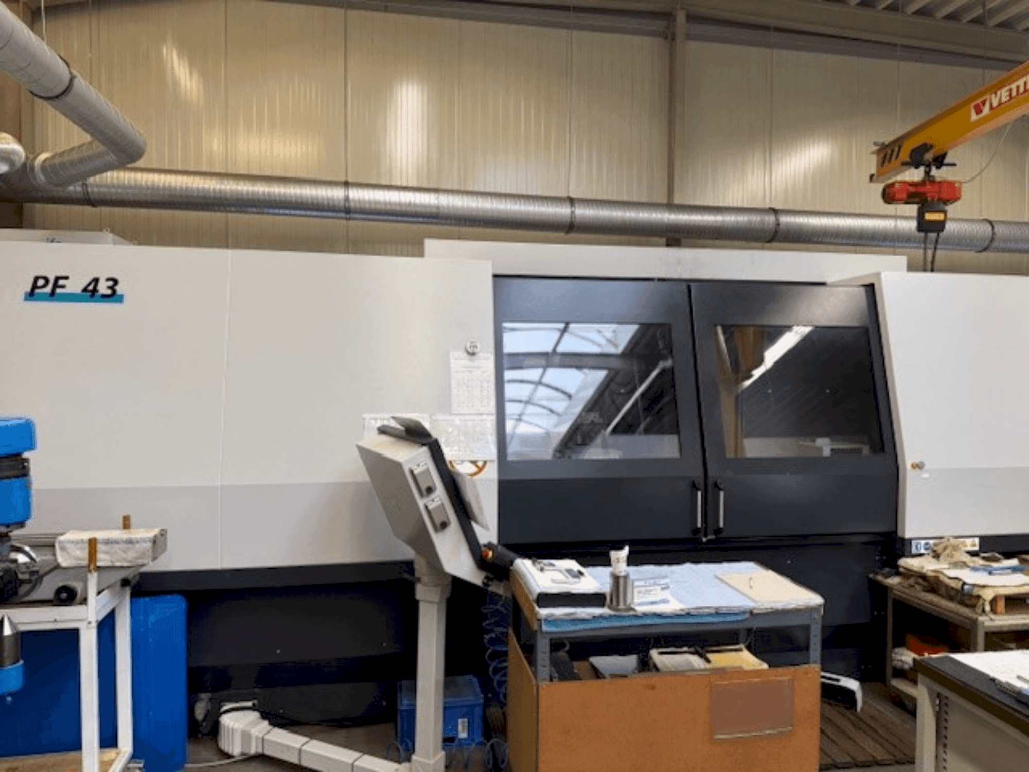 Widok z przodu maszyny Schaudt GSN PF43