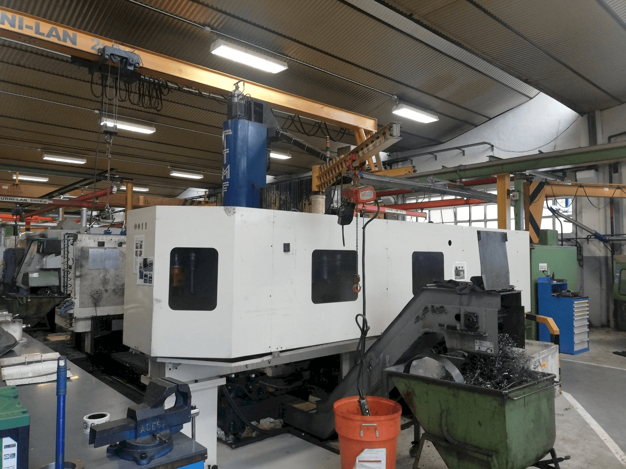 Widok z przodu maszyny Toshiba TMF-10