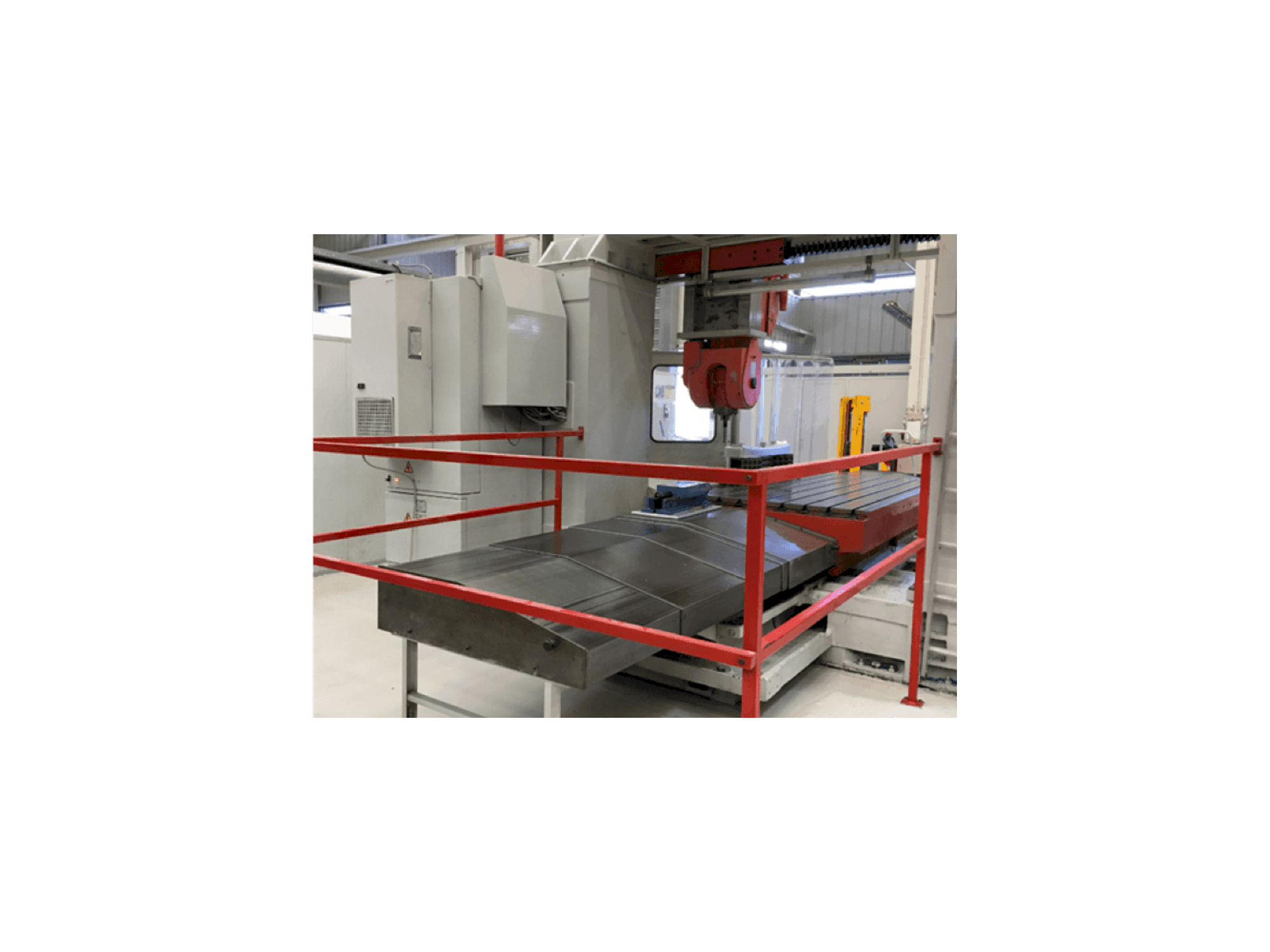 Widok z przodu maszyny Zayer KP 3000 AR