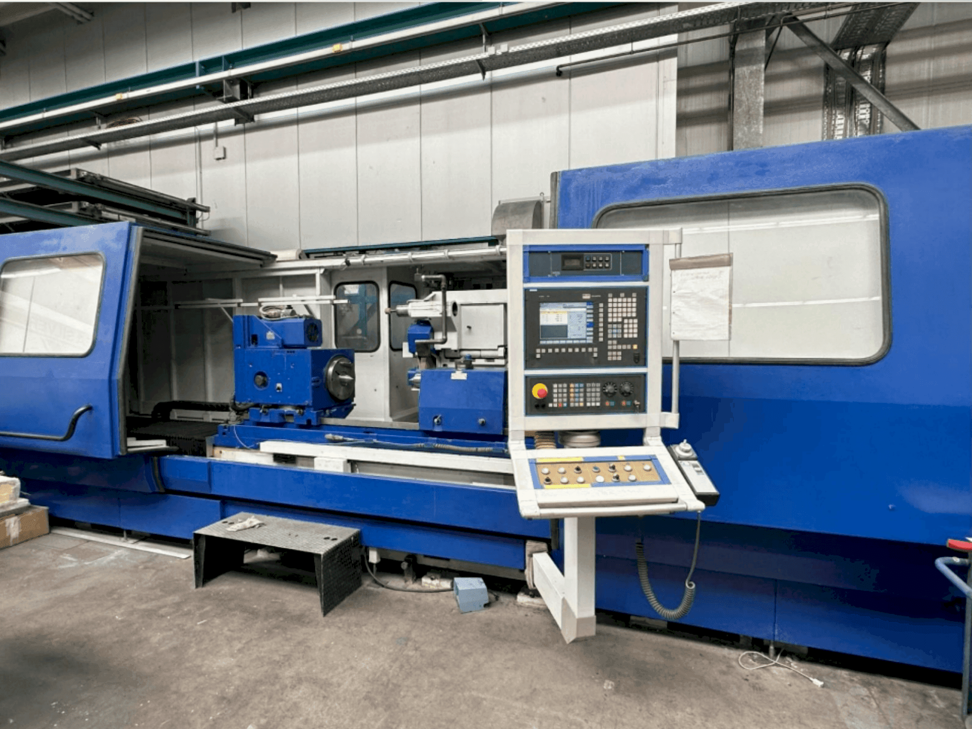 Widok z przodu maszyny Cetos BUC 63C CNC/2000