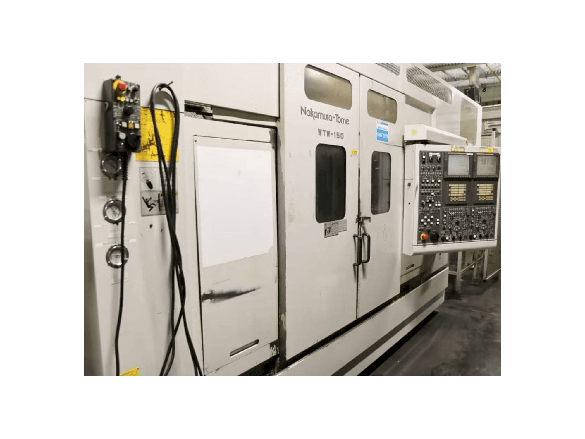 Widok z lewej maszyny NAKAMURA-TOME WTW-150