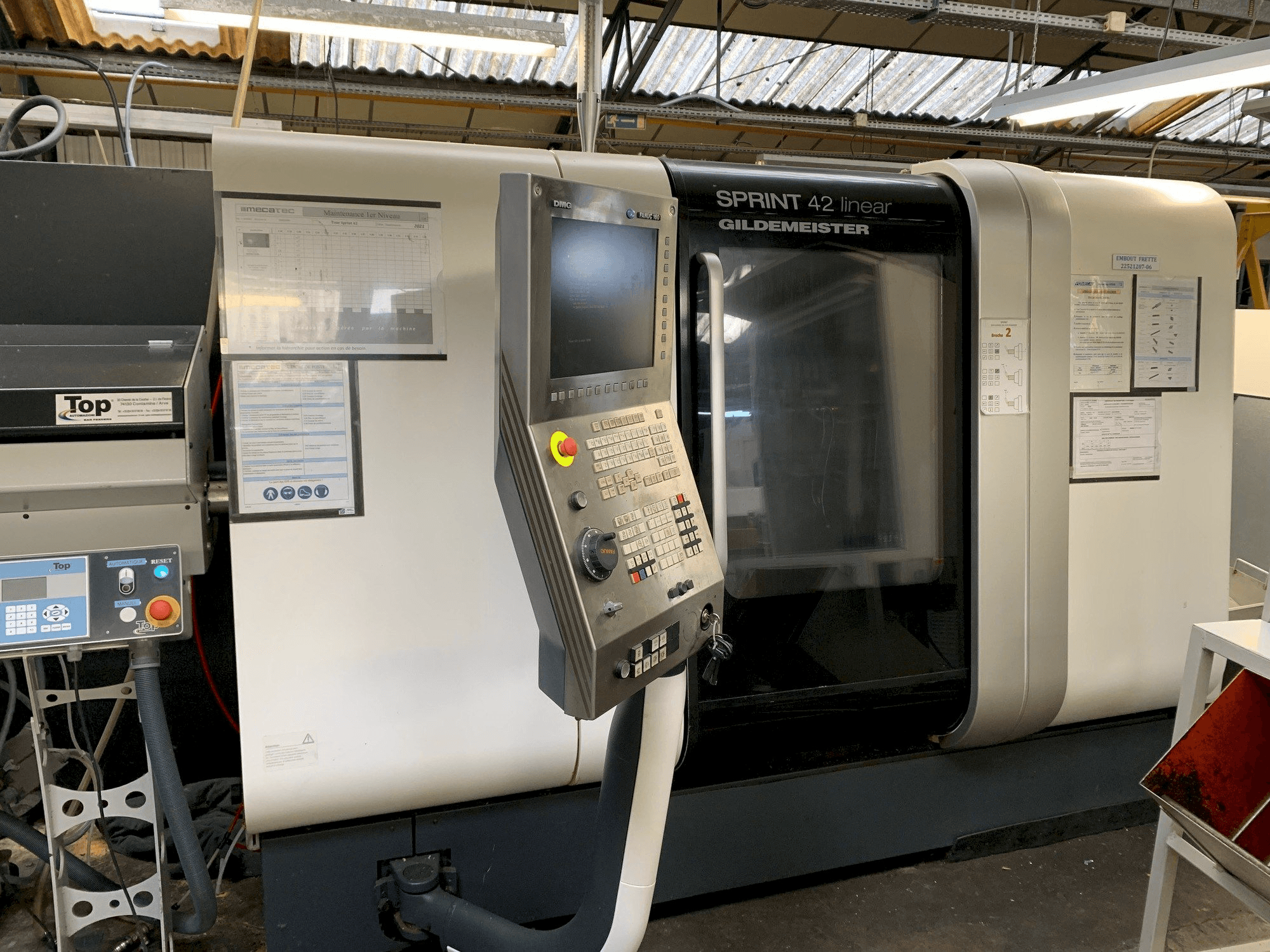 Widok z przodu maszyny DMG SPRINT 42 linear