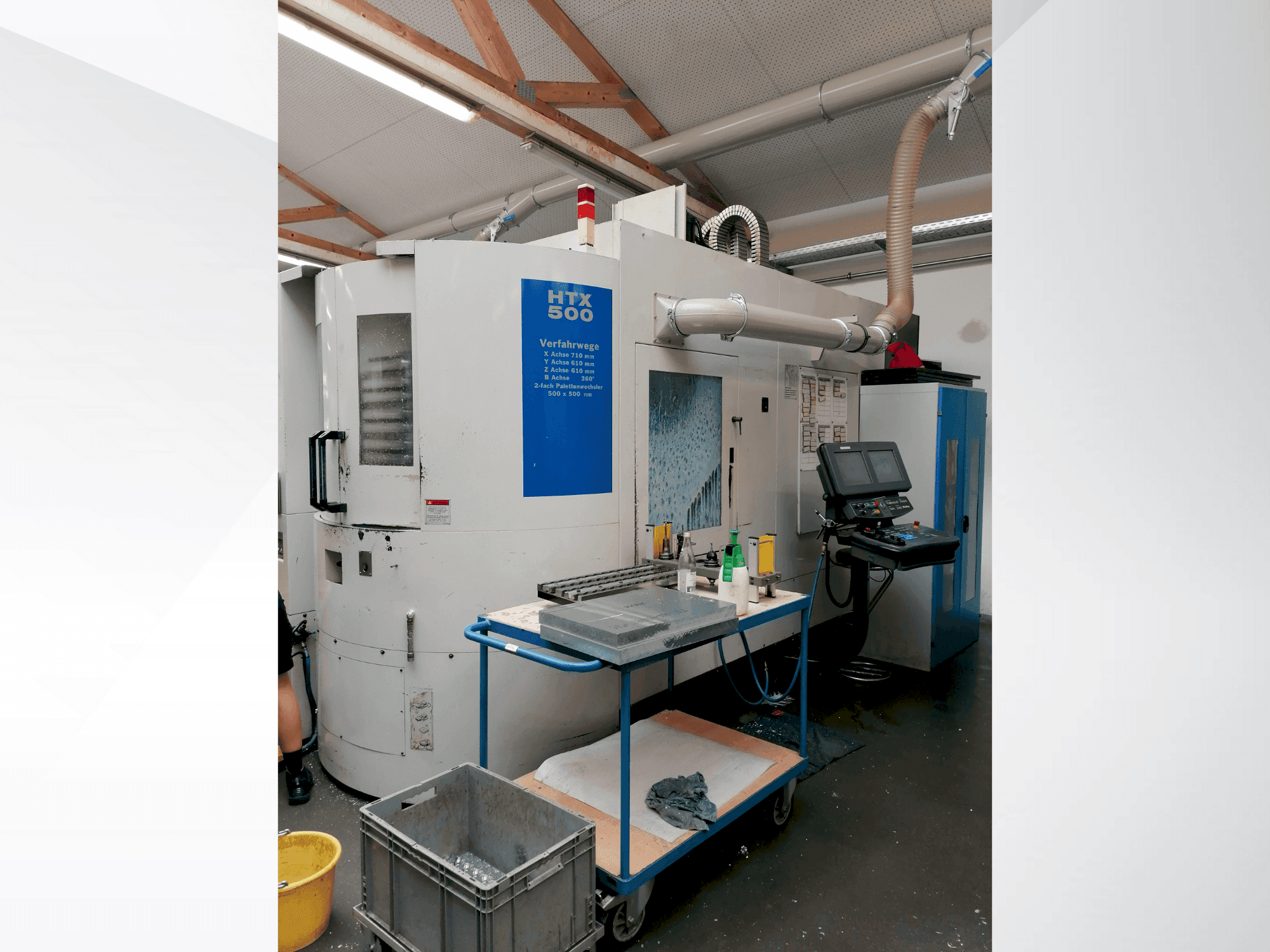 Widok z przodu maszyny Hurco HTX 500