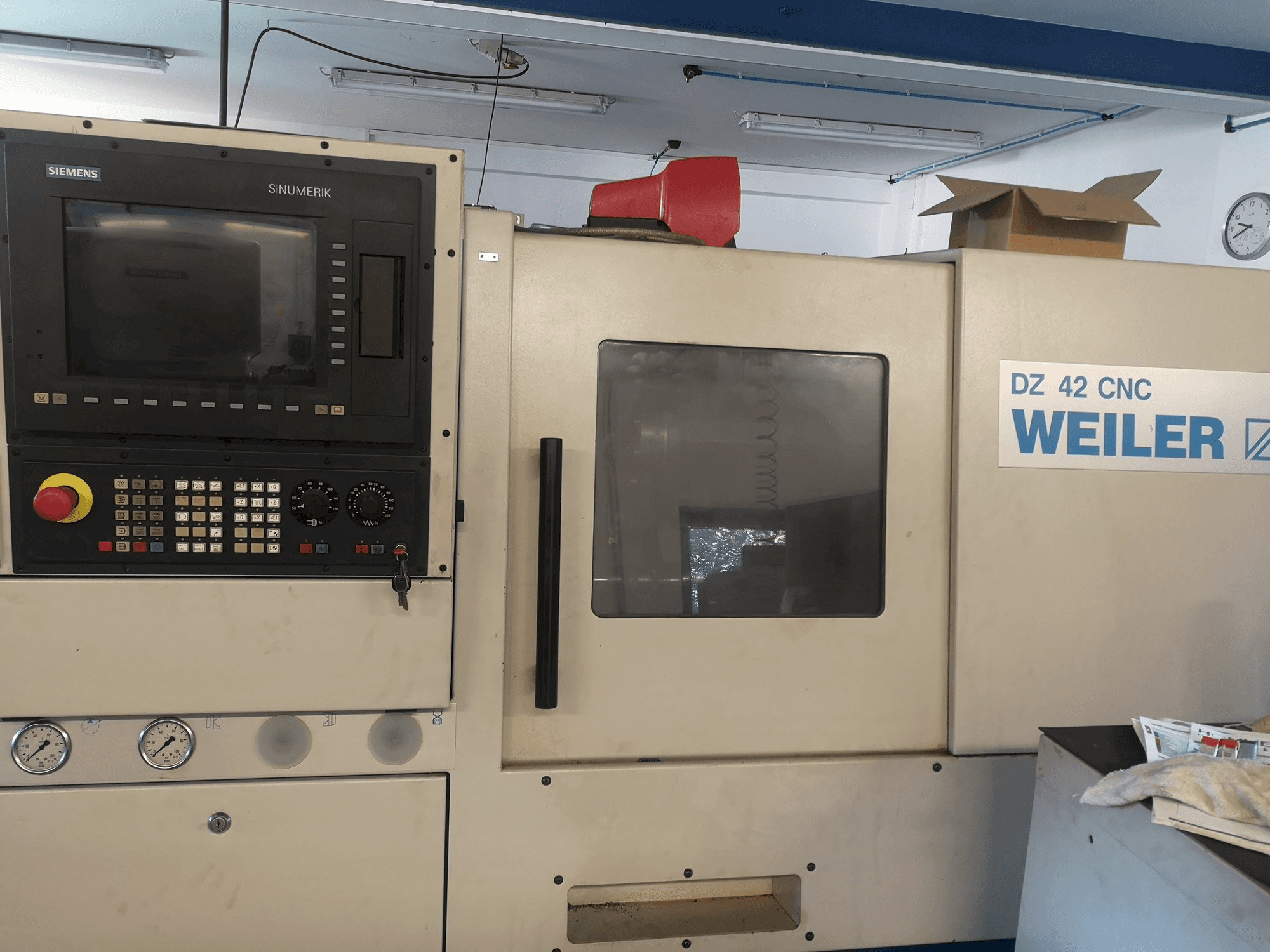 Widok z przodu maszyny Weiler DZ 42