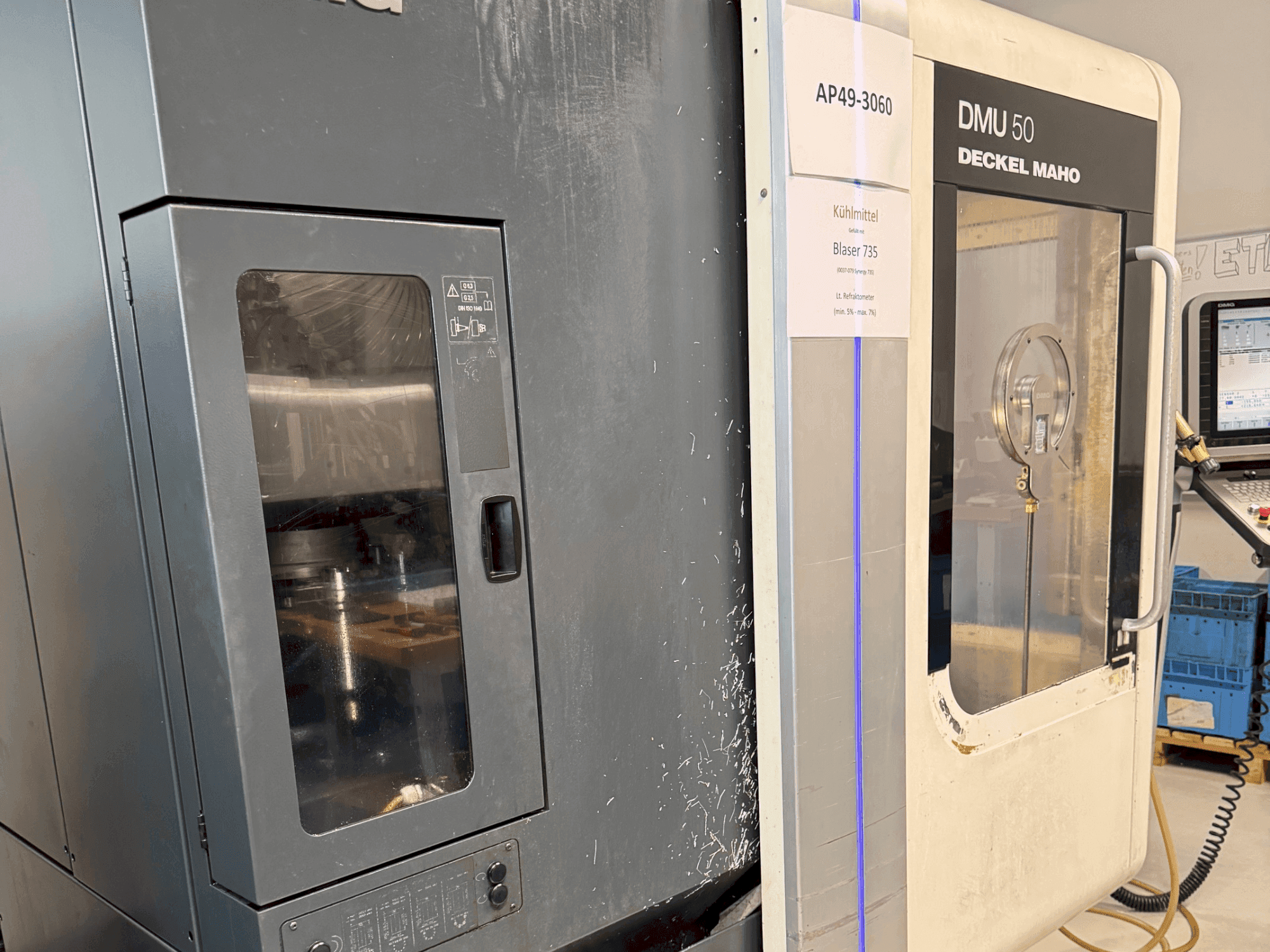 Widok z przodu maszyny DMG DECKEL MAHO DMU 50