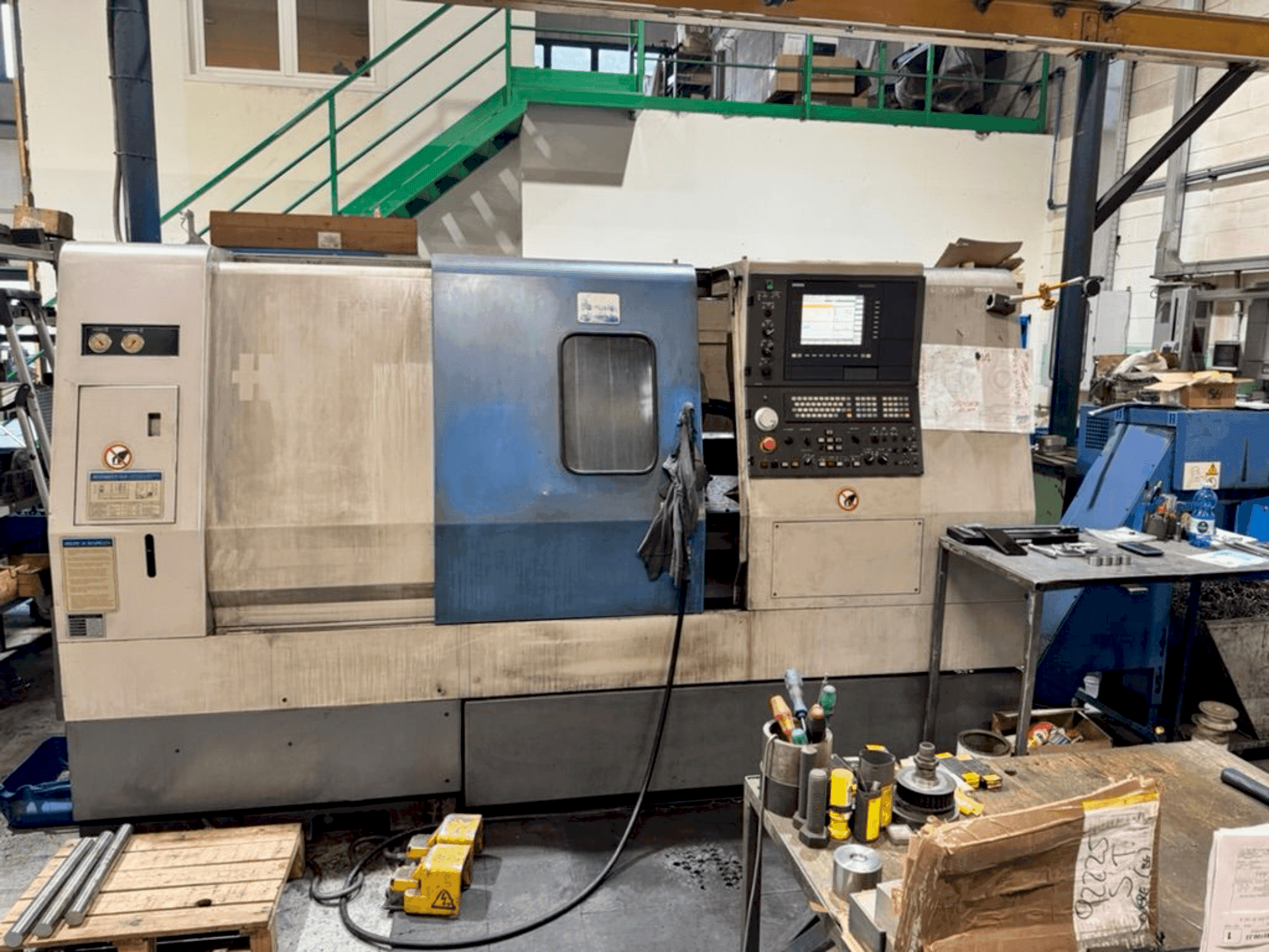 Widok z przodu maszyny Hyundai Hit 250C