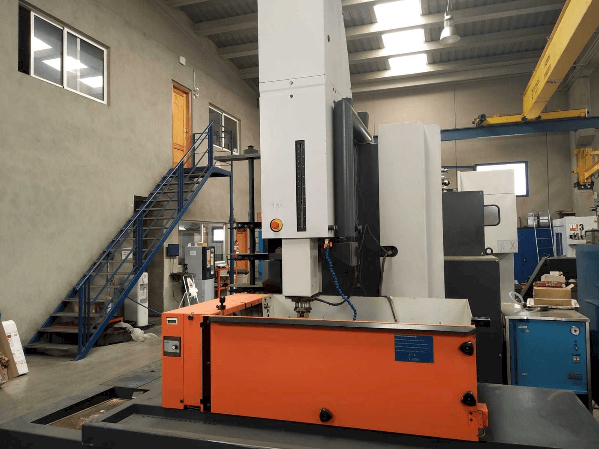 Widok z przodu maszyny CHARMILLES Roboform 4000