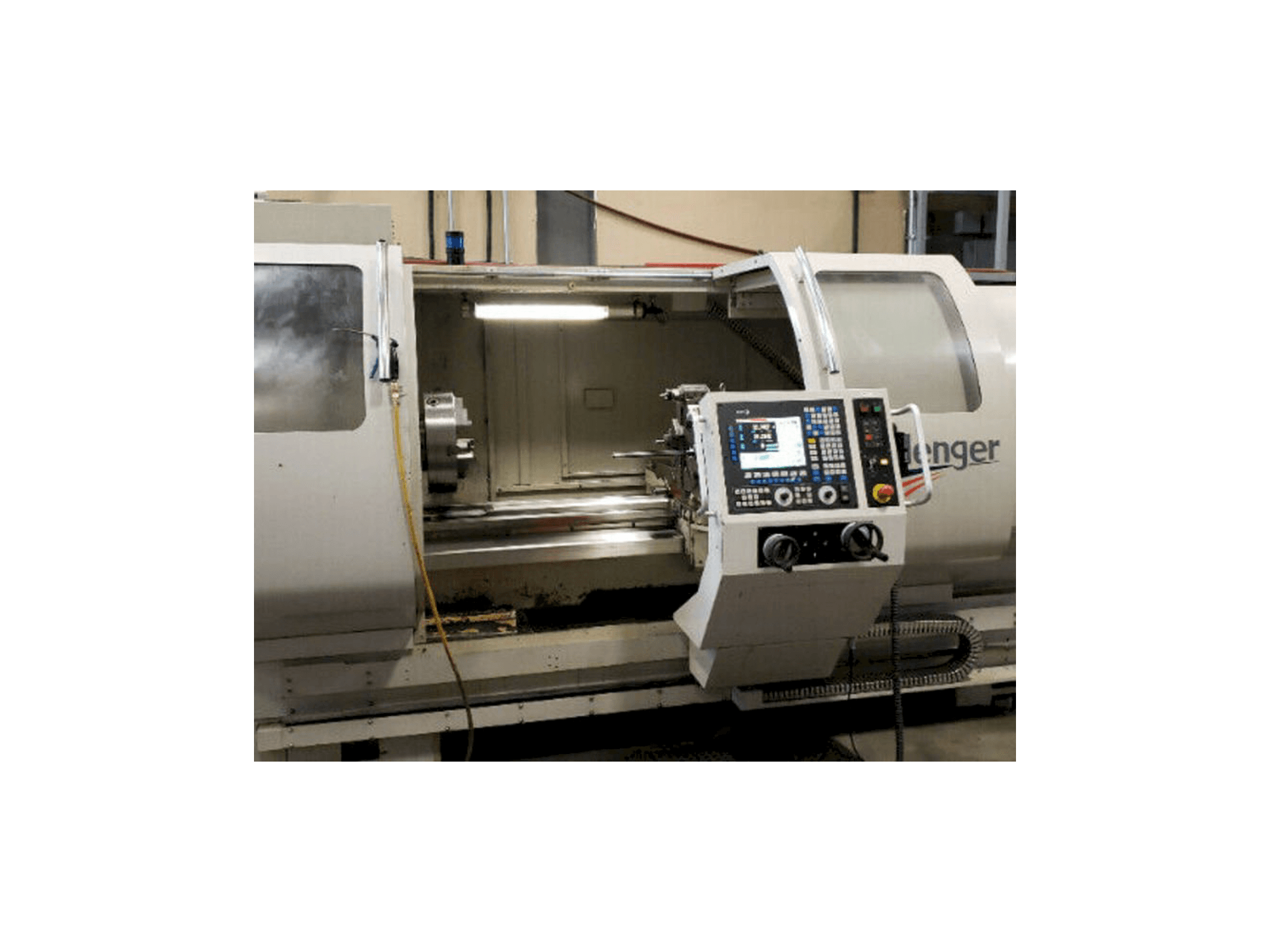 Widok z przodu maszyny Modern Microcut BNC-2260XL