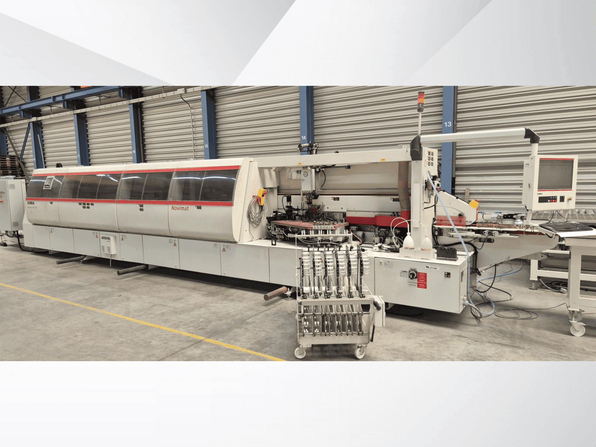 Widok z przodu maszyny IMA Novimat Concept / I / G80 / 440 / R3