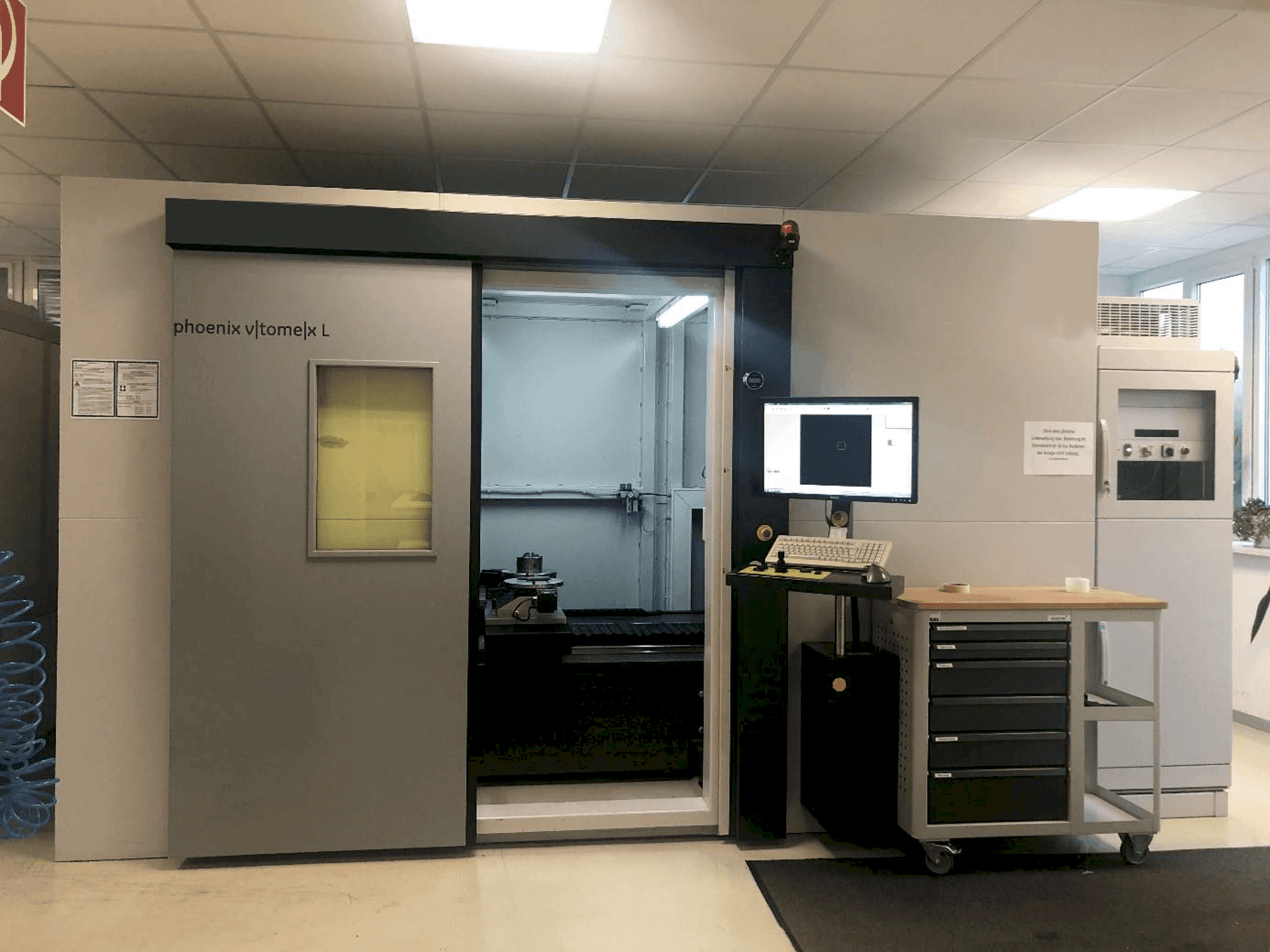 Widok z przodu maszyny Phoenix V|tome|x L 240