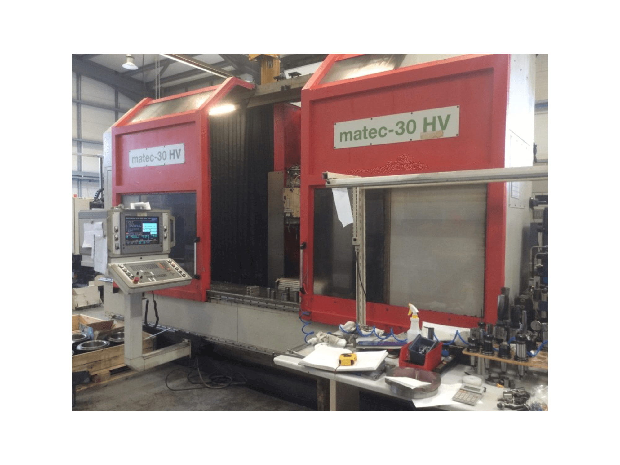 Widok z przodu maszyny Matec 30 HV