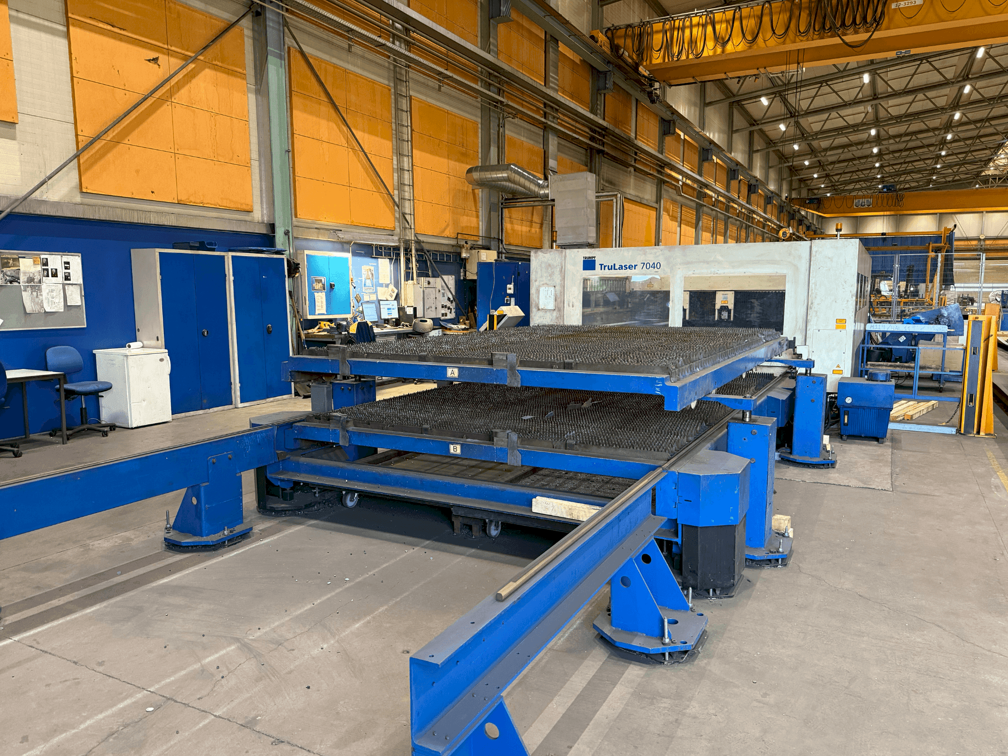 Widok z przodu maszyny TRUMPF Trulaser 7040